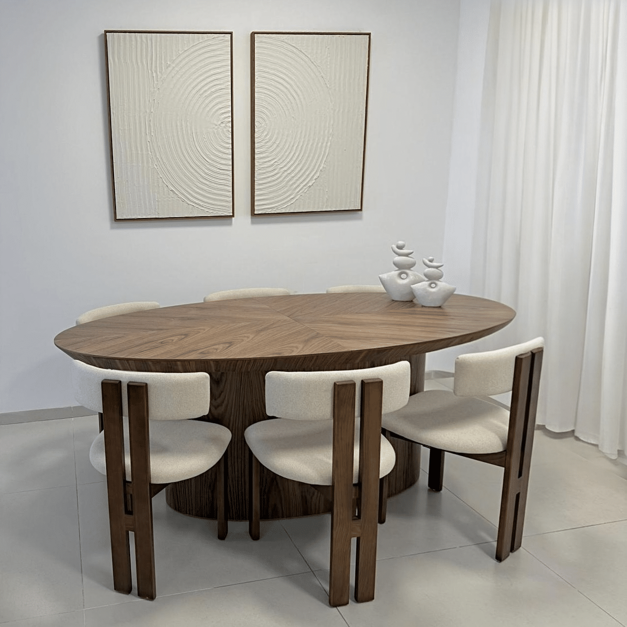 כסא מעוצב פאלם אריג אבן רגל עץ אגוז דגם סופיטל כסא מעוצב פאלם אריג אבן רגל עץ אגוז דגם סופיטל