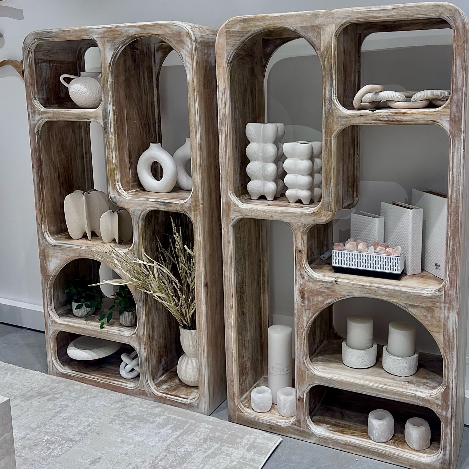 יחידת מדפים | ספריה עץ ווש מעוצבת סהרה שאנטי ייבוא- במלאי! יחידת מדפים | ספריה עץ ווש מעוצבת סהרה שאנטי ייבוא- במלאי!