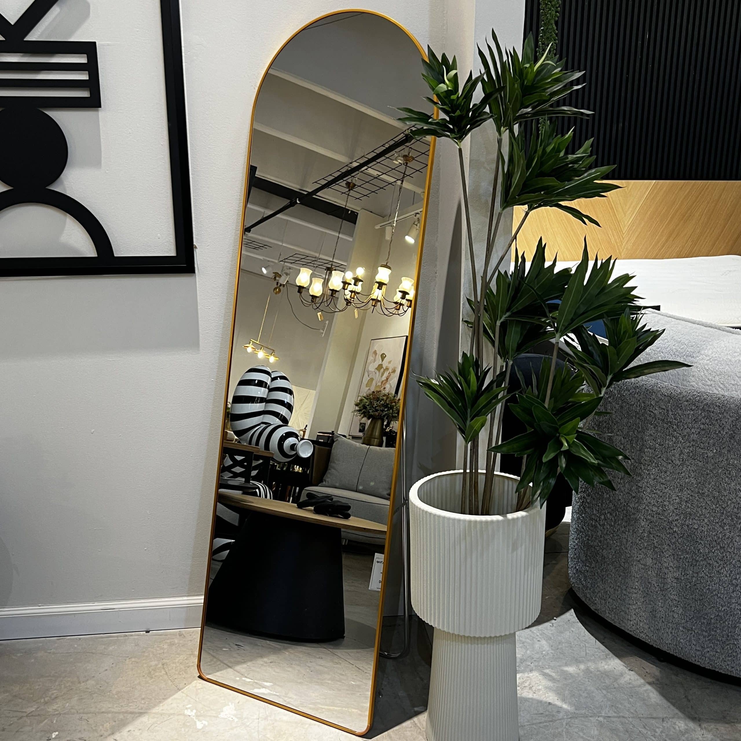 מראה מעוצבת ראש עגול מסגרת זהב דגם איקו