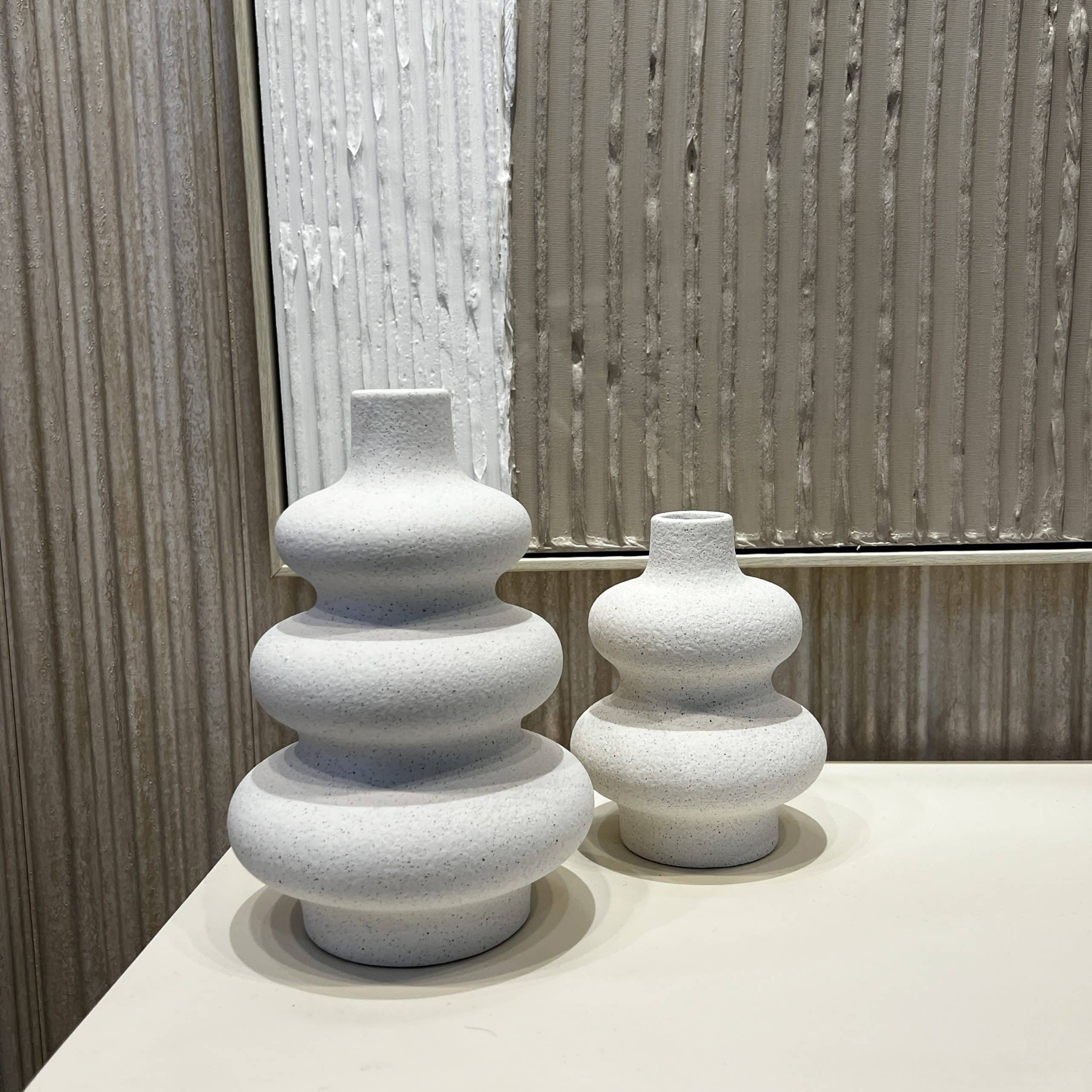 כד קרמיקה לבן קומות אמצע צר דגם איקו