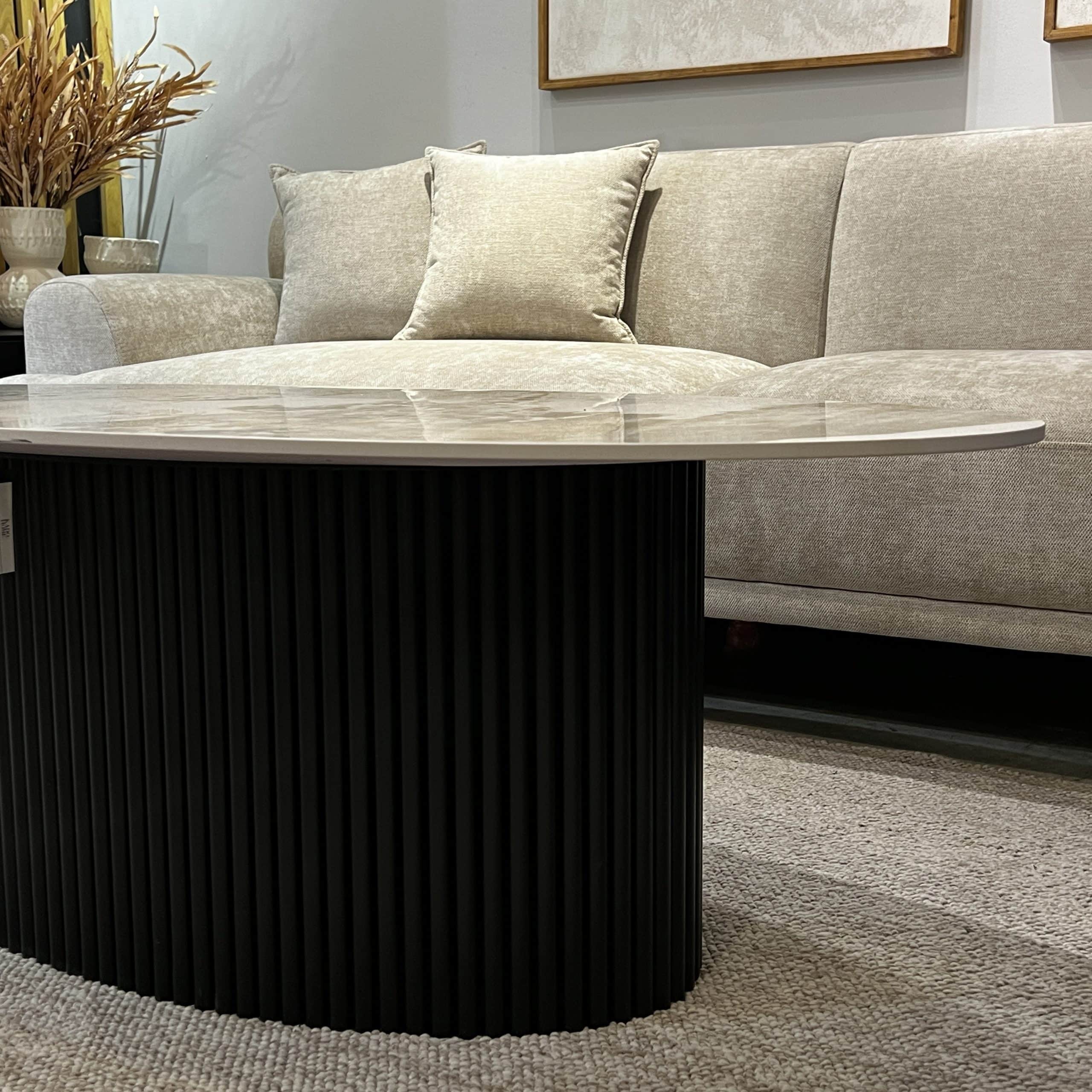 שולחן סלון יוקרתי אובלי מרבל רגל שחורה דגם סופיטל - SALE! שולחן סלון יוקרתי אובלי מרבל רגל שחורה דגם סופיטל - SALE!