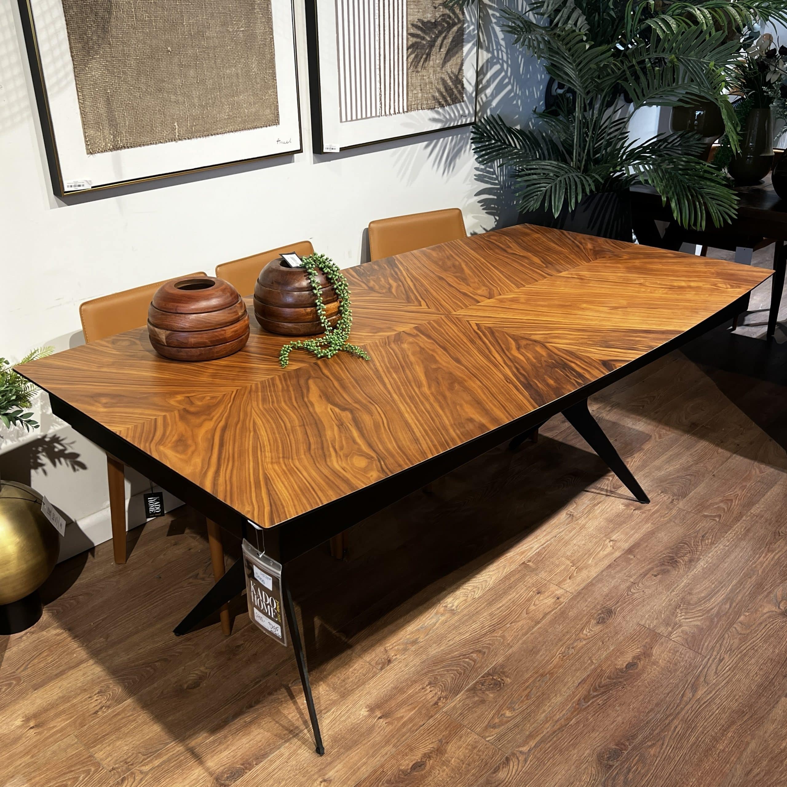 פינת אוכל דגם טנזניה - חיסול מתצוגה! פינת אוכל דגם טנזניה - חיסול מתצוגה!