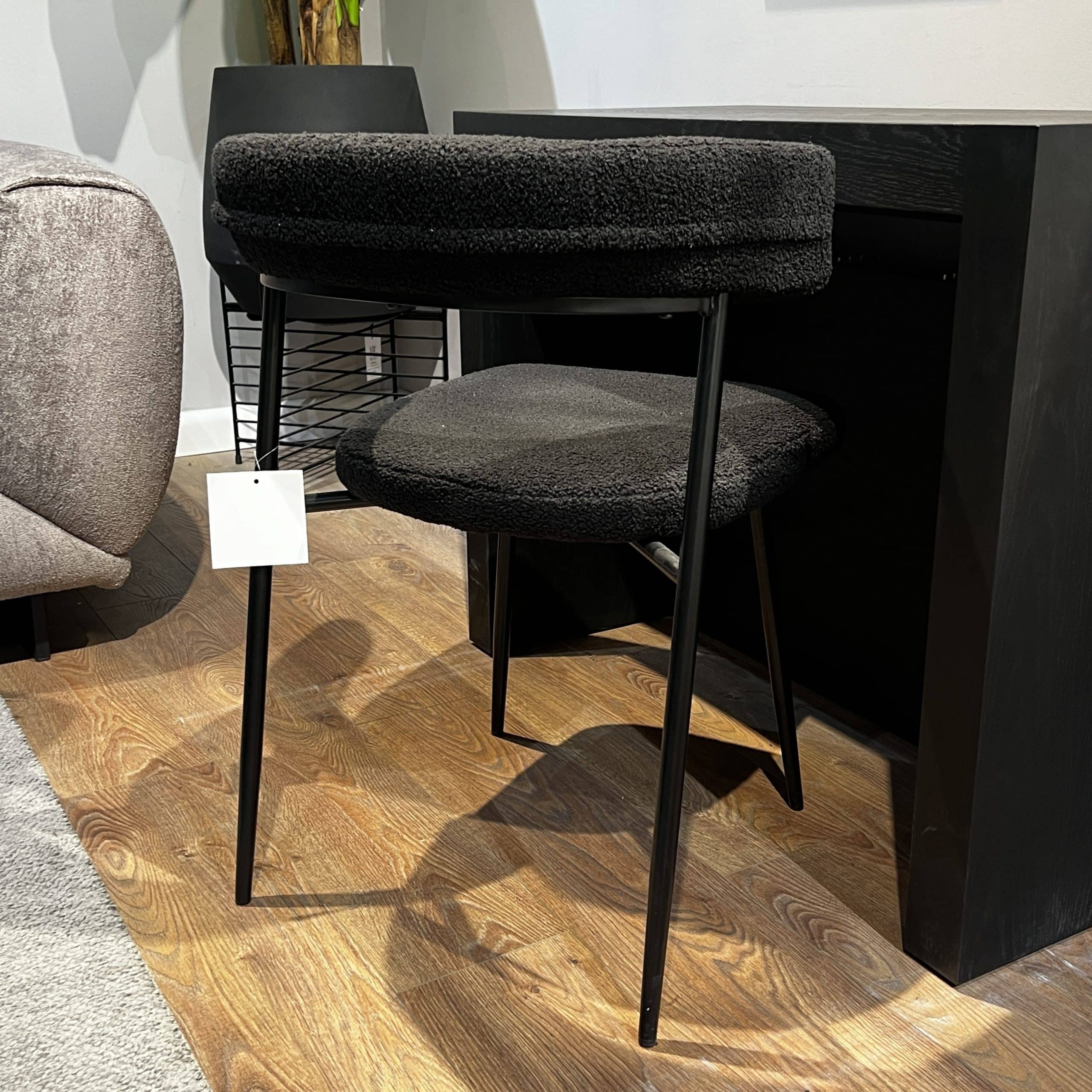 כסא יוקרתי דגם אלמה בוקלה שחור - אחרון מתצוגה! כסא יוקרתי דגם אלמה בוקלה שחור - אחרון מתצוגה!