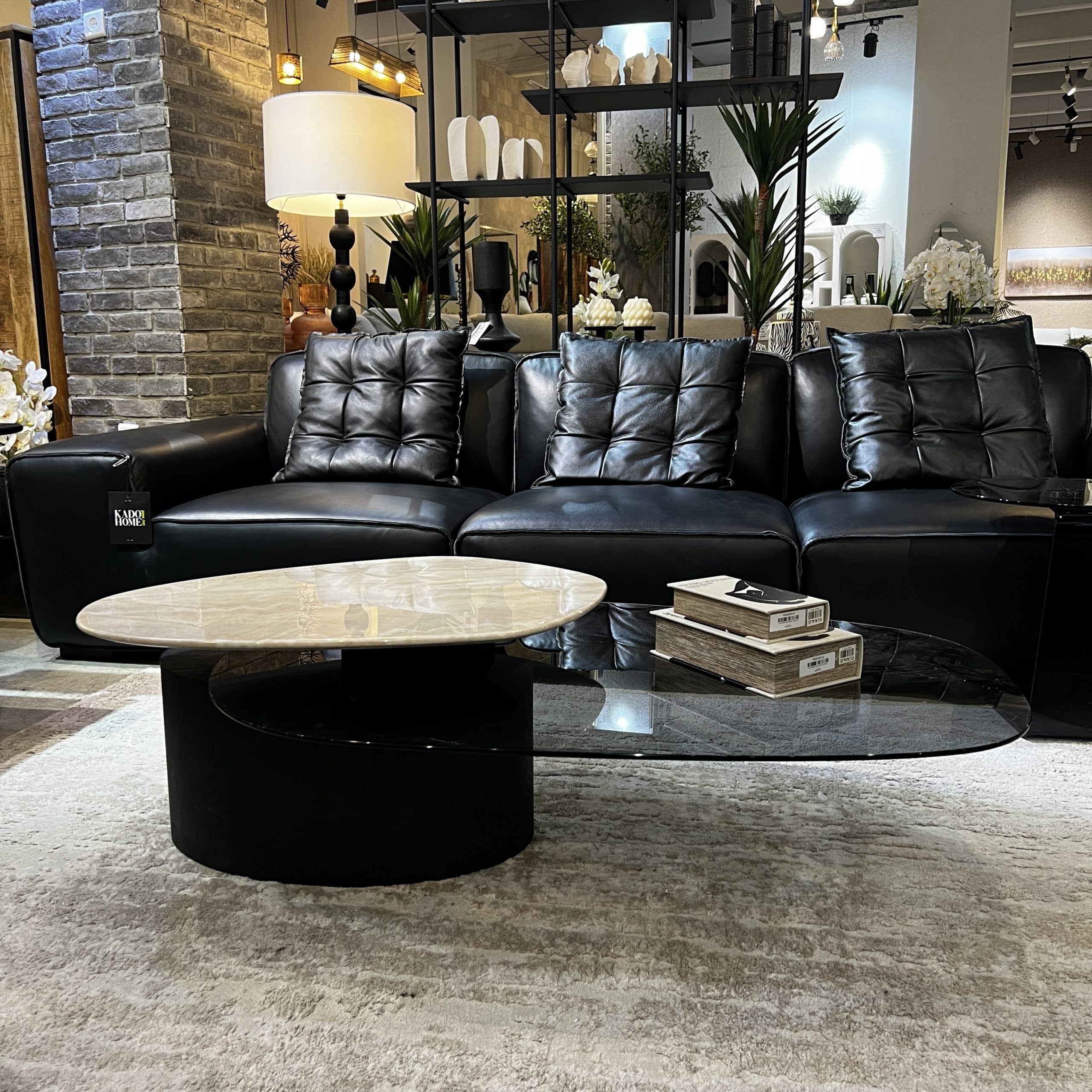 שולחן סלון ויוו זכוכית שחורה פלטה טרוורטין נשלפת דגם סופיטל - limited edition! שולחן סלון ויוו זכוכית שחורה פלטה טרוורטין נשלפת דגם סופיטל - limited edition!