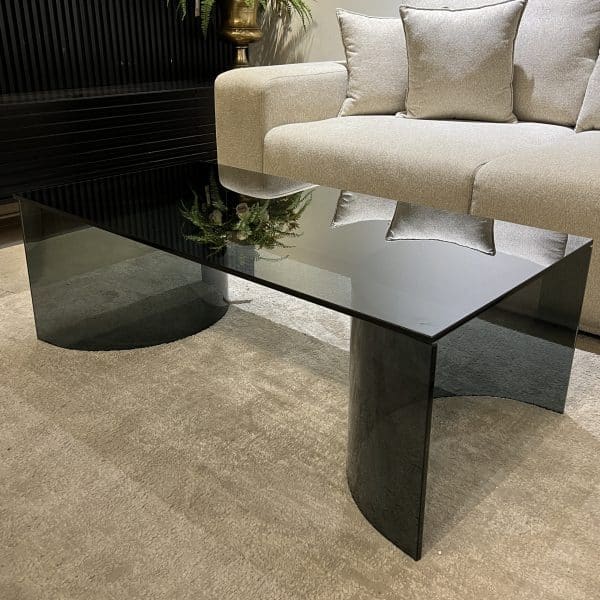 שולחן סלון מעוצב מלבני זכוכית אפורה רגלי חצאי עיגול דגם פלור