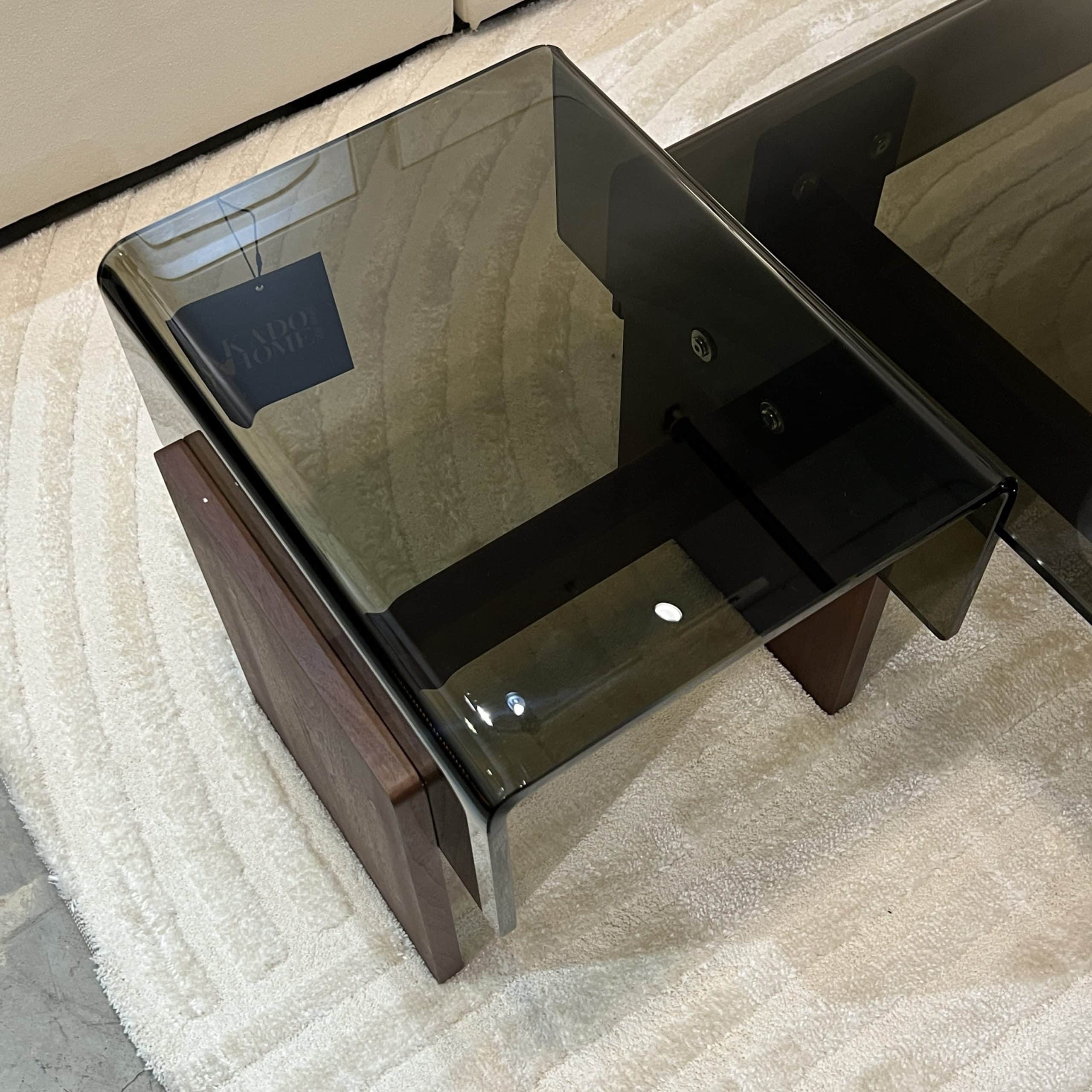 שולחן צד יוקרתי זכוכית חומה רגל עץ דגם פלור שולחן צד יוקרתי זכוכית חומה רגל עץ דגם פלור