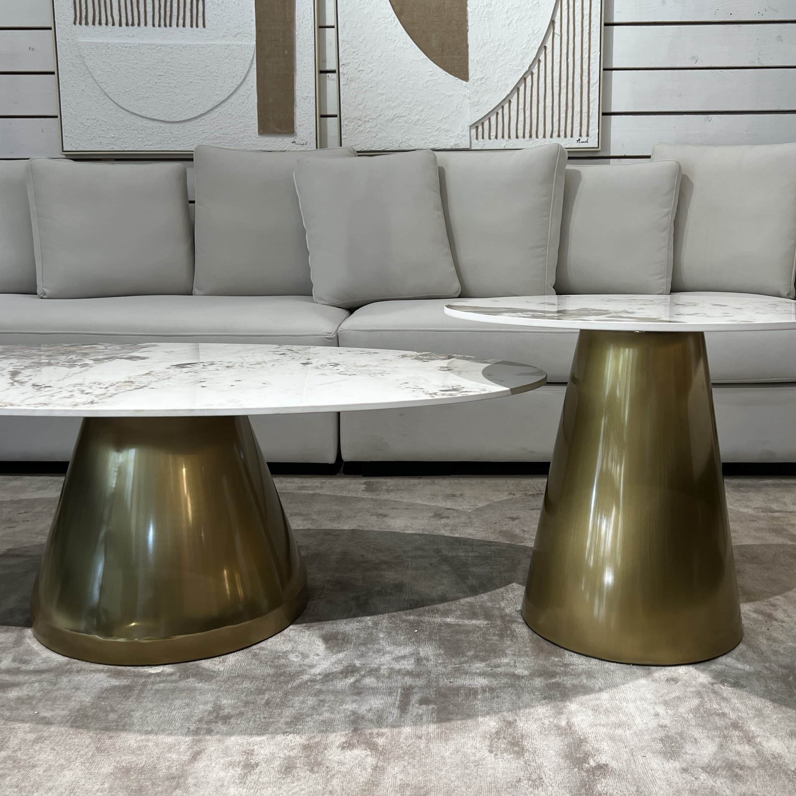 סט זוג שולחנות סלון יוקרתי מרבל אובלי רגל זהב דגם סופיטל סט זוג שולחנות סלון יוקרתי מרבל אובלי רגל זהב דגם סופיטל