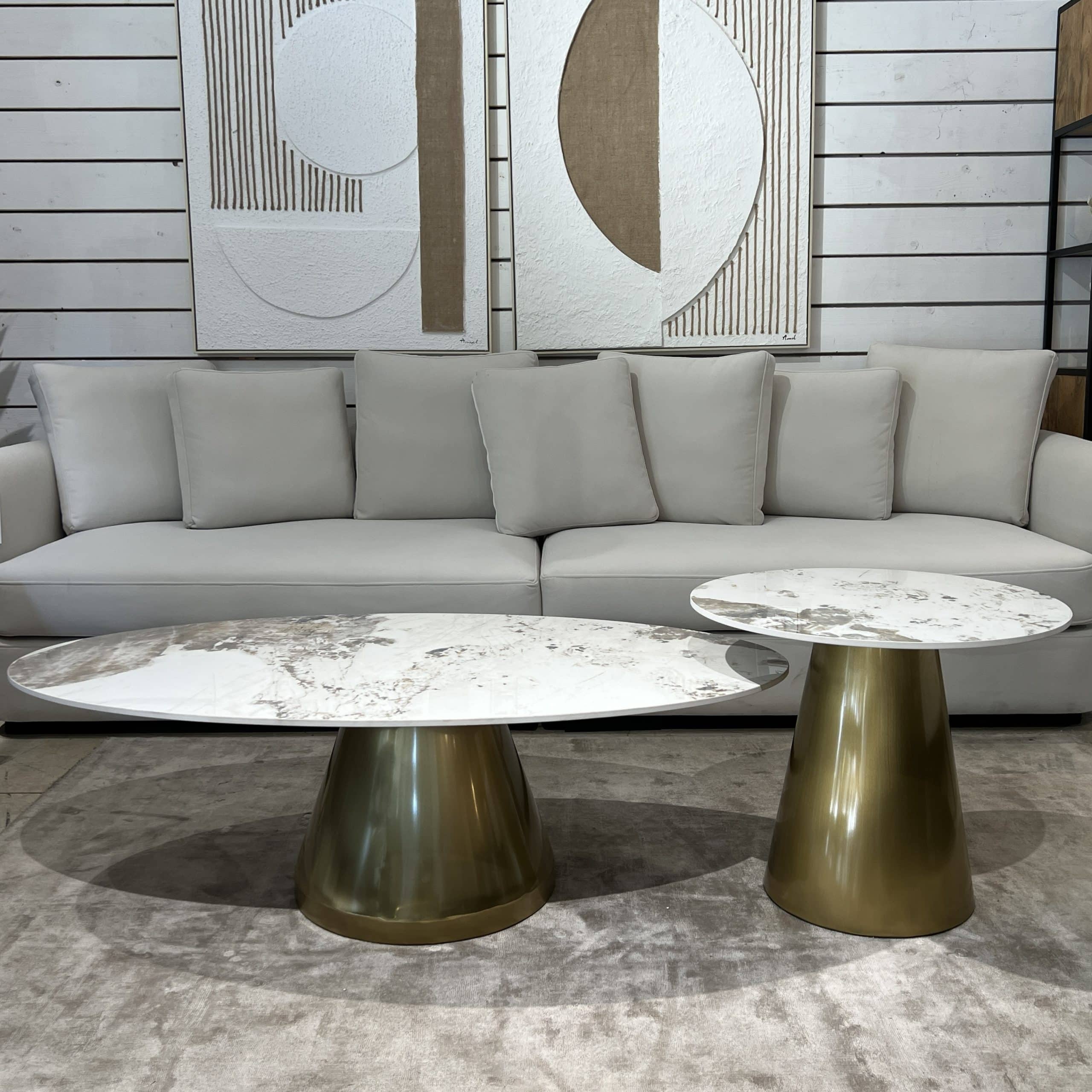 סט זוג שולחנות סלון יוקרתי מרבל אובלי רגל זהב דגם סופיטל סט זוג שולחנות סלון יוקרתי מרבל אובלי רגל זהב דגם סופיטל