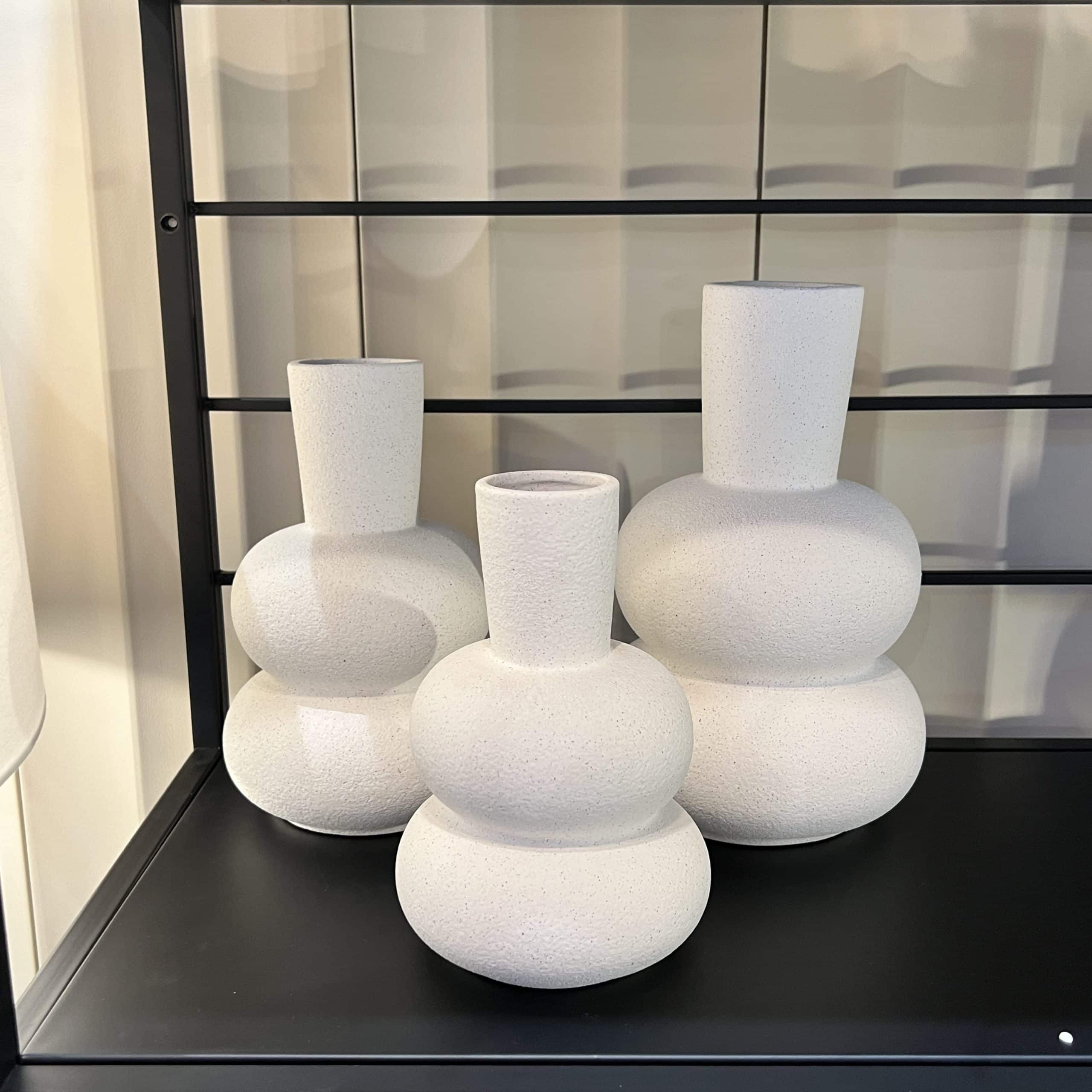 כד קרמיקה לבן בסיס עגול כפול דגם איקו כד קרמיקה לבן בסיס עגול כפול דגם איקו