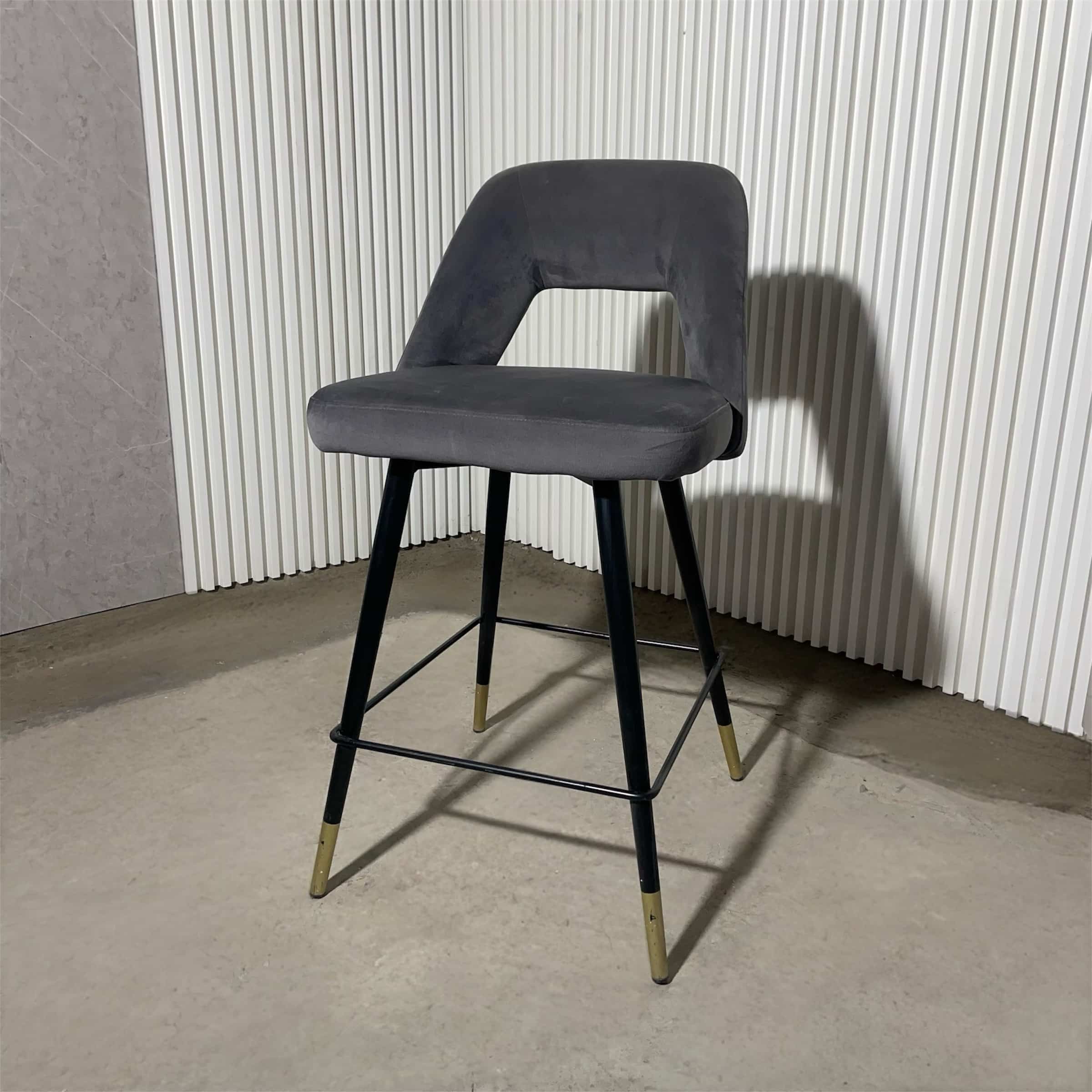 כסא בר דגם קאלה - חיסול !