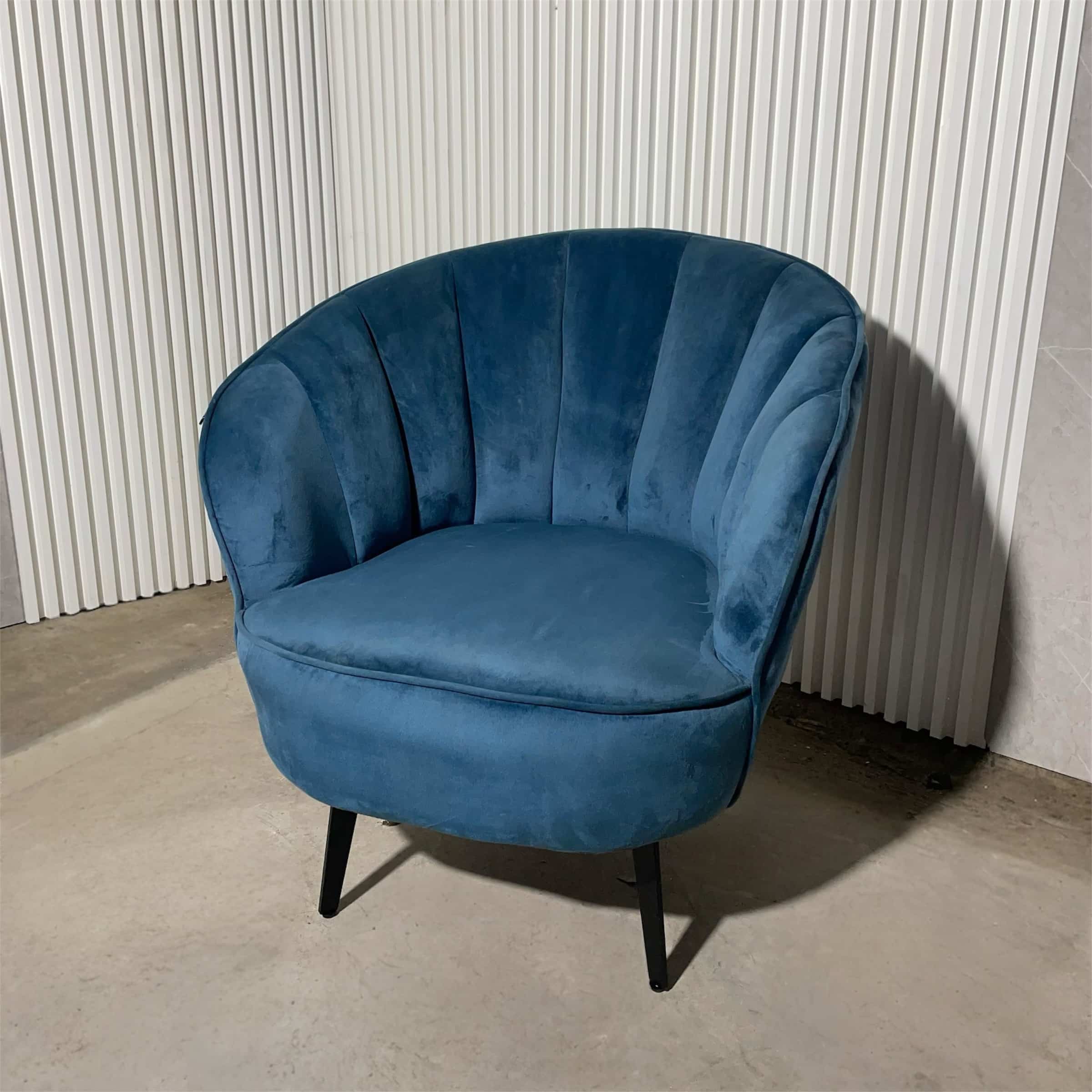 כורסא מעוצבת דגם צדף כחול קטיפה - חיסול! כורסא מעוצבת דגם צדף כחול קטיפה - חיסול!