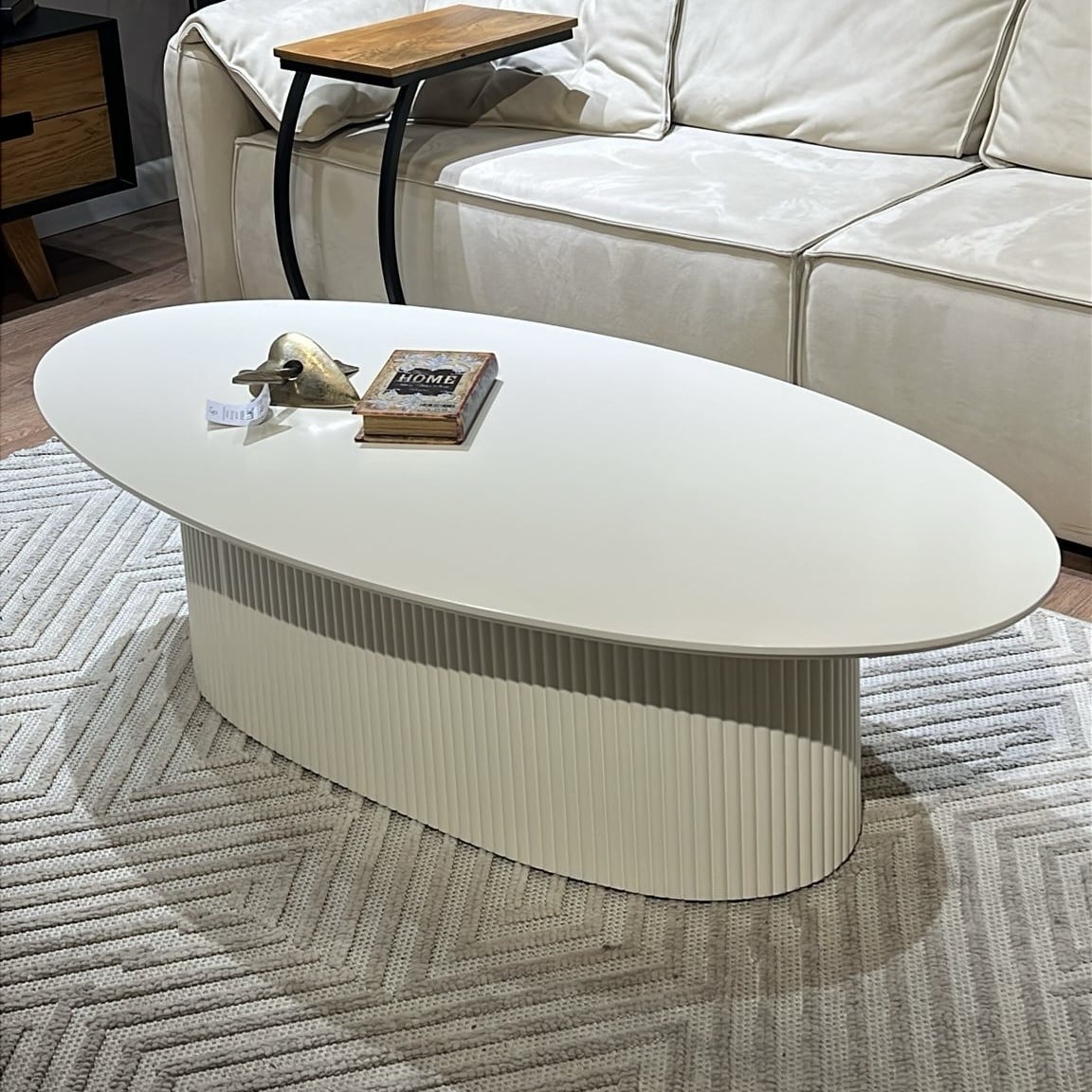 שולחן סלון שמנת דגם ריבולי - חיסול מתצוגה!