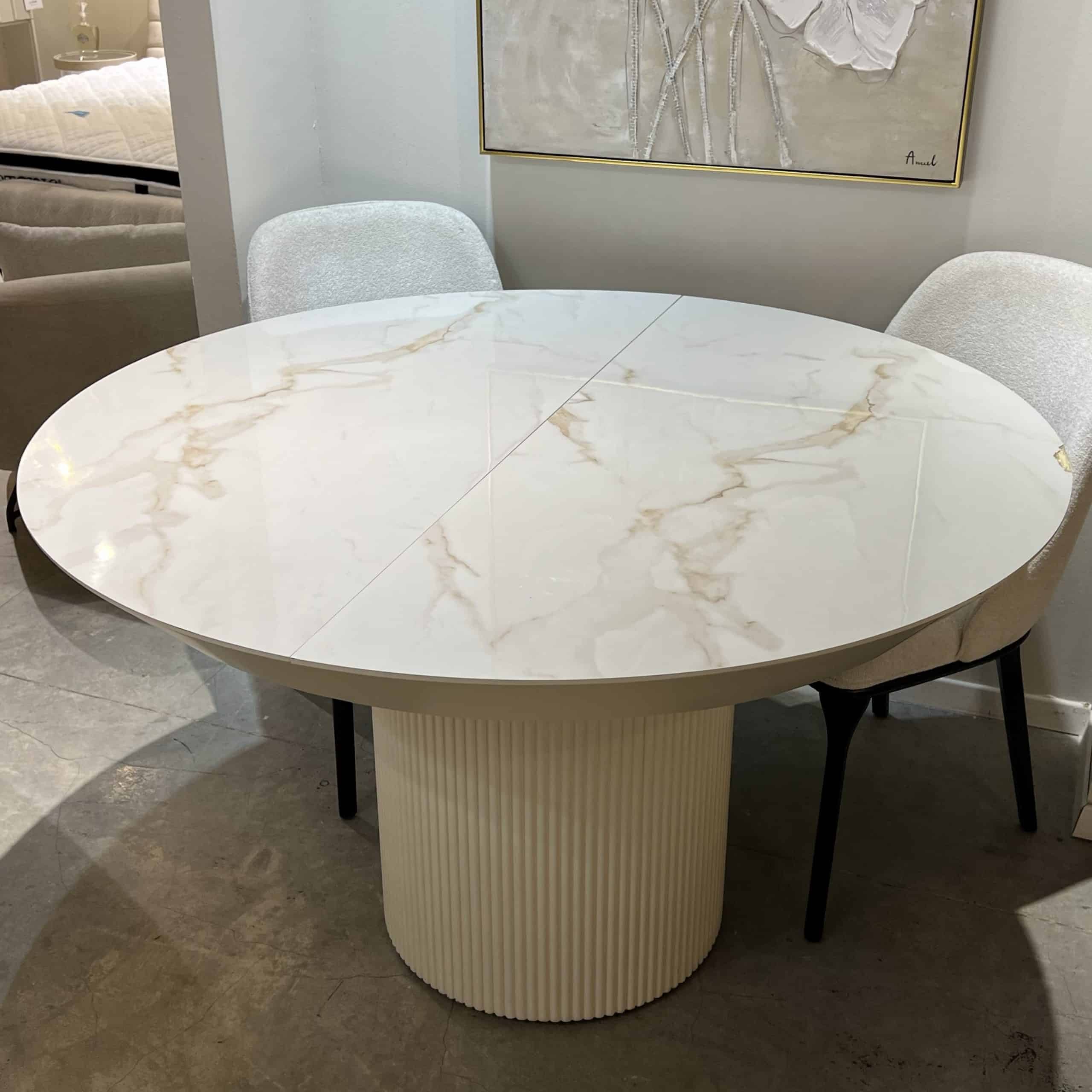 פינת אוכל יוקרתית דגם מרקוס - פגמים קלים - חיסול!