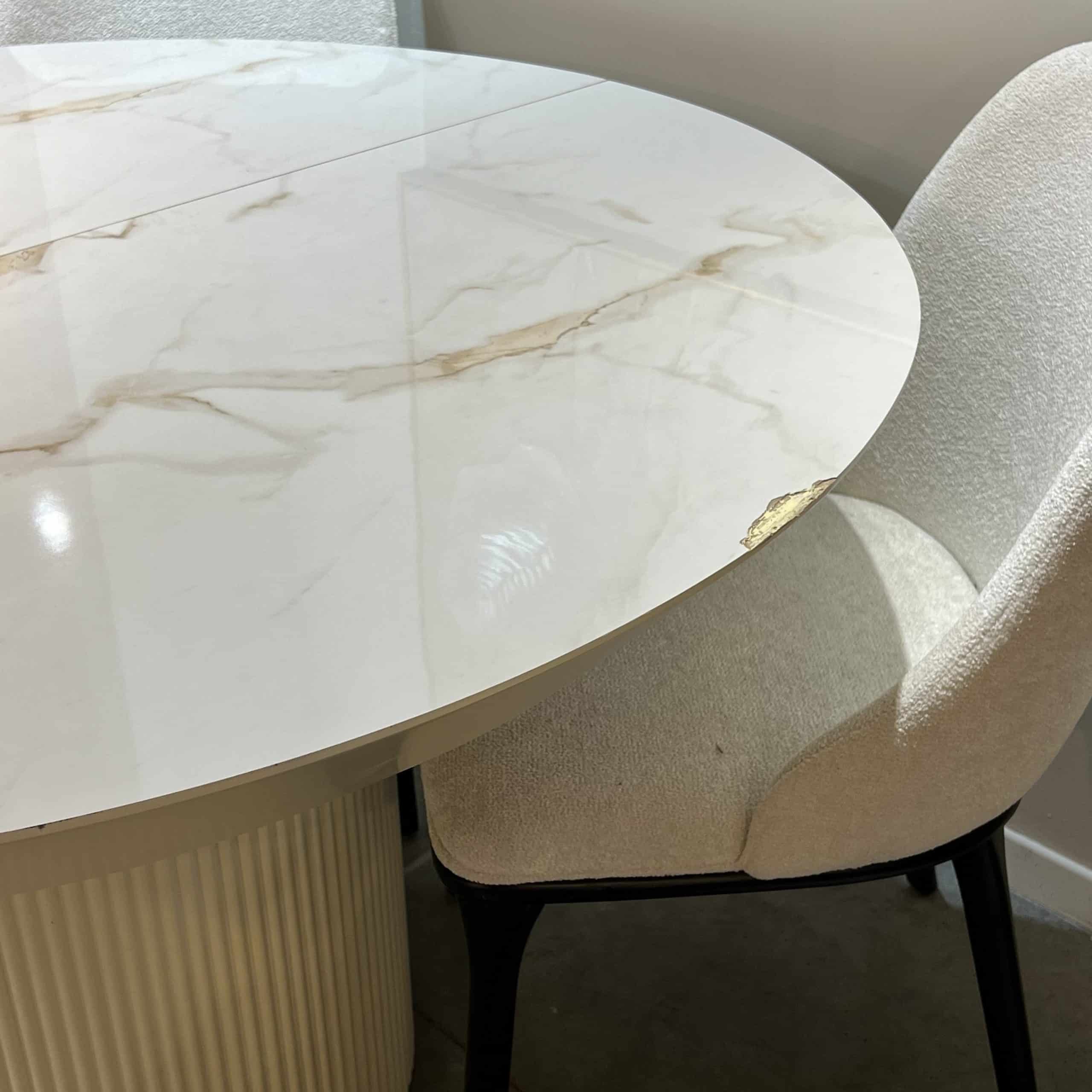 פינת אוכל יוקרתית דגם מרקוס - פגמים קלים - חיסול!