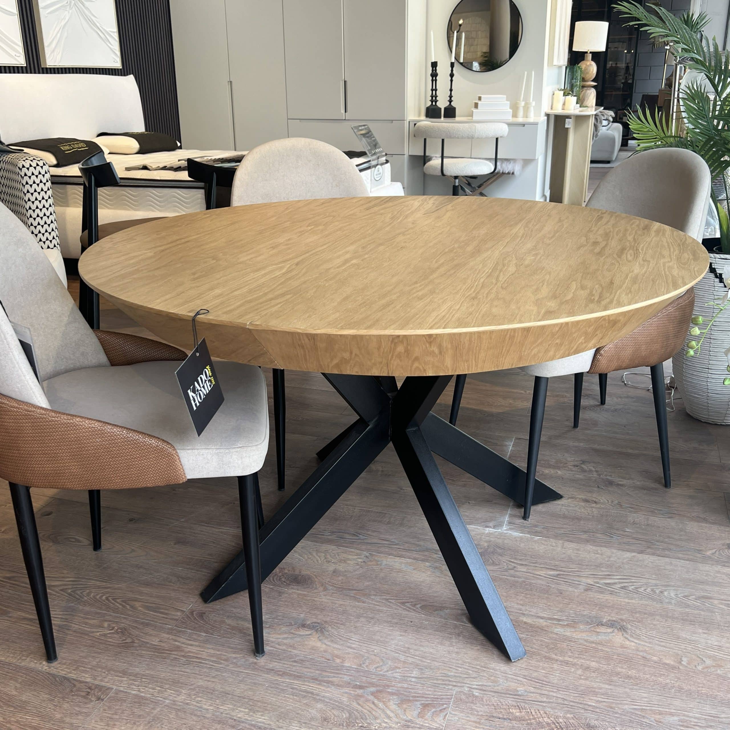 פינת אוכל דגם ונוס אלון טבעי - חיסול מתצוגה!