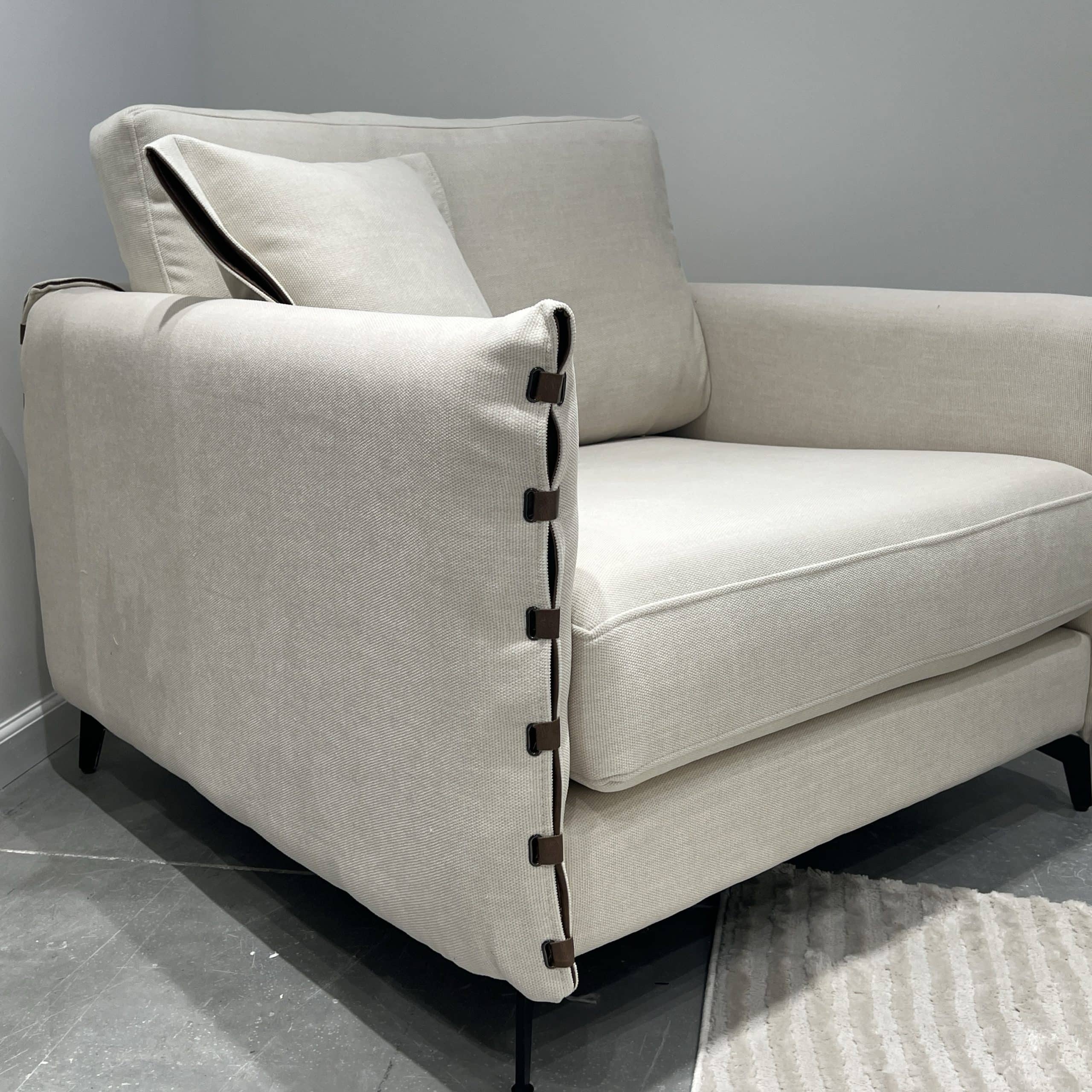 כורסא מעוצבת דגם לונה בעיצוב אישי כורסא מעוצבת דגם לונה בעיצוב אישי