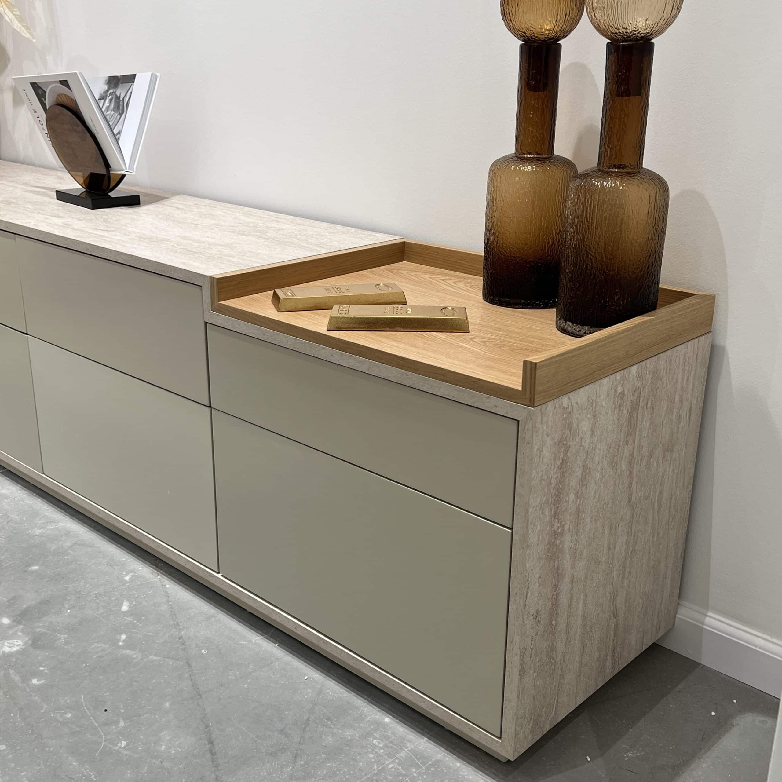 מזנון דגם סקוואר מגש אלון | בעיצוב אישי מזנון דגם סקוואר מגש אלון | בעיצוב אישי