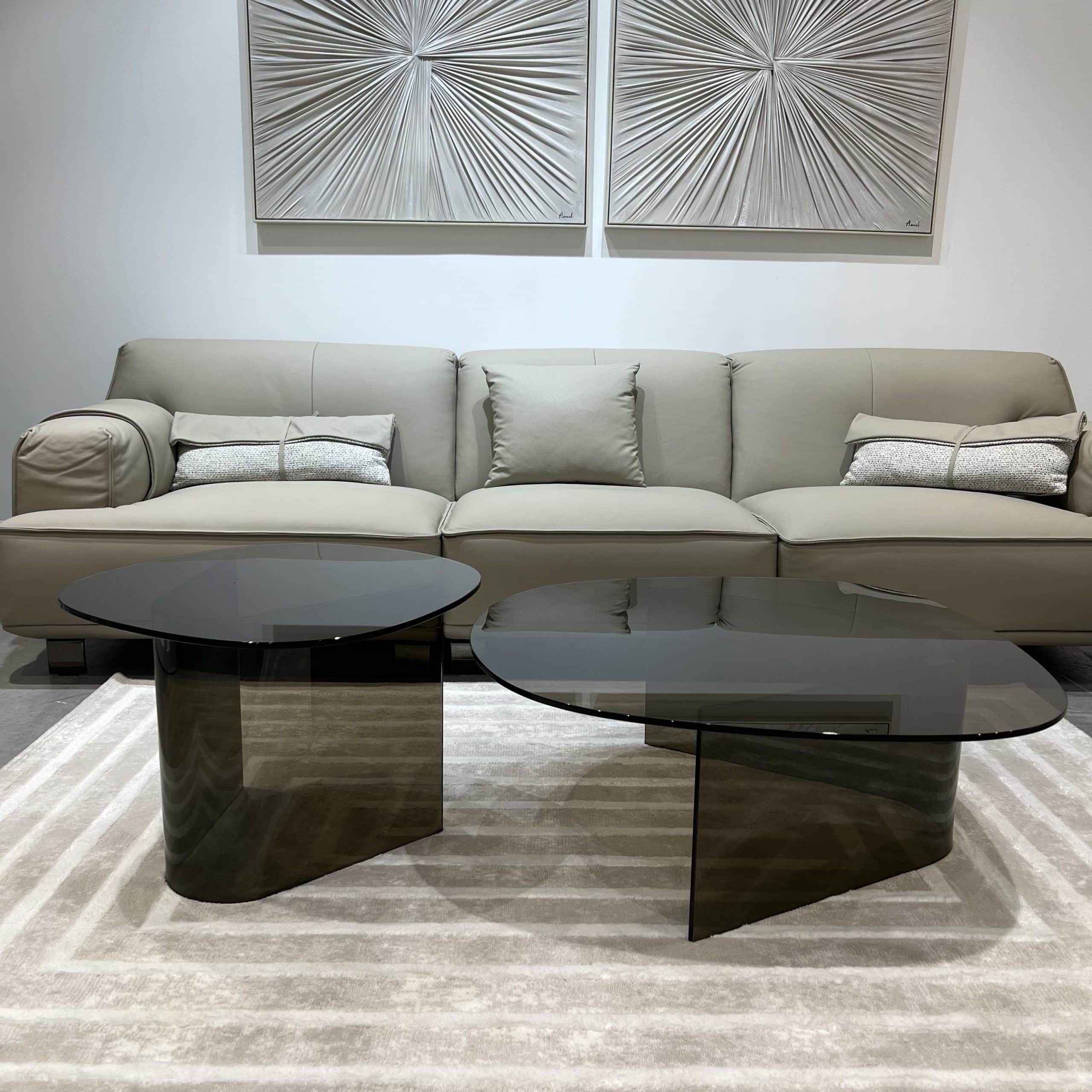 שולחן סלון עגול רגל U זכוכית מחוסמת חומה דגם פלור -הזמנה מוקדמת | מלאי מתחדש 25.10.25 שולחן סלון עגול רגל U זכוכית מחוסמת חומה דגם פלור -הזמנה מוקדמת | מלאי מתחדש 25.10.25