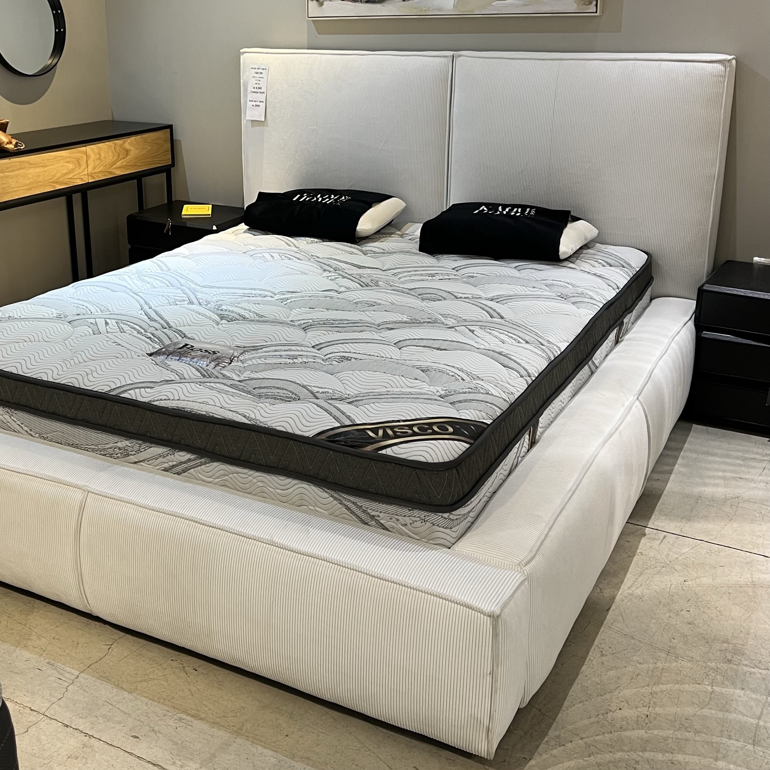 מיטה יוקרתית דגם וגאס - חיסול מתצוגה (סניף עפולה)