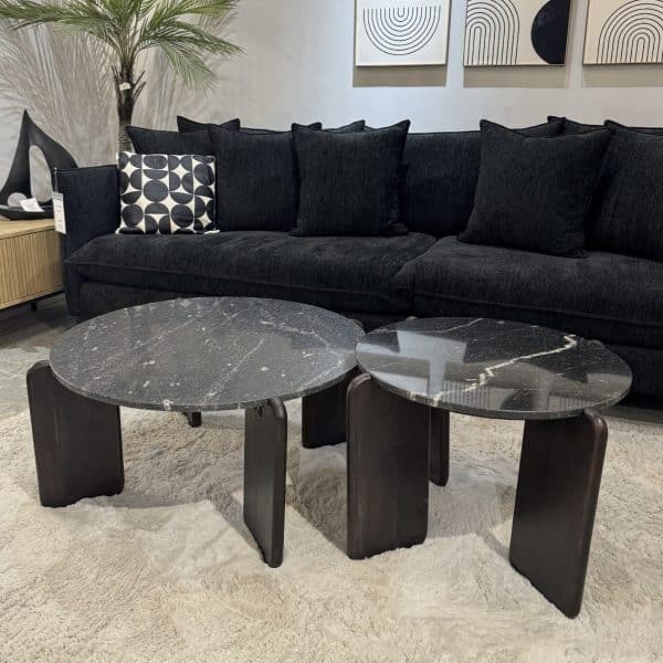 שולחנות סלון דגם פאבריציו שיש שחור רגליים עץ כהה דגם ראבי