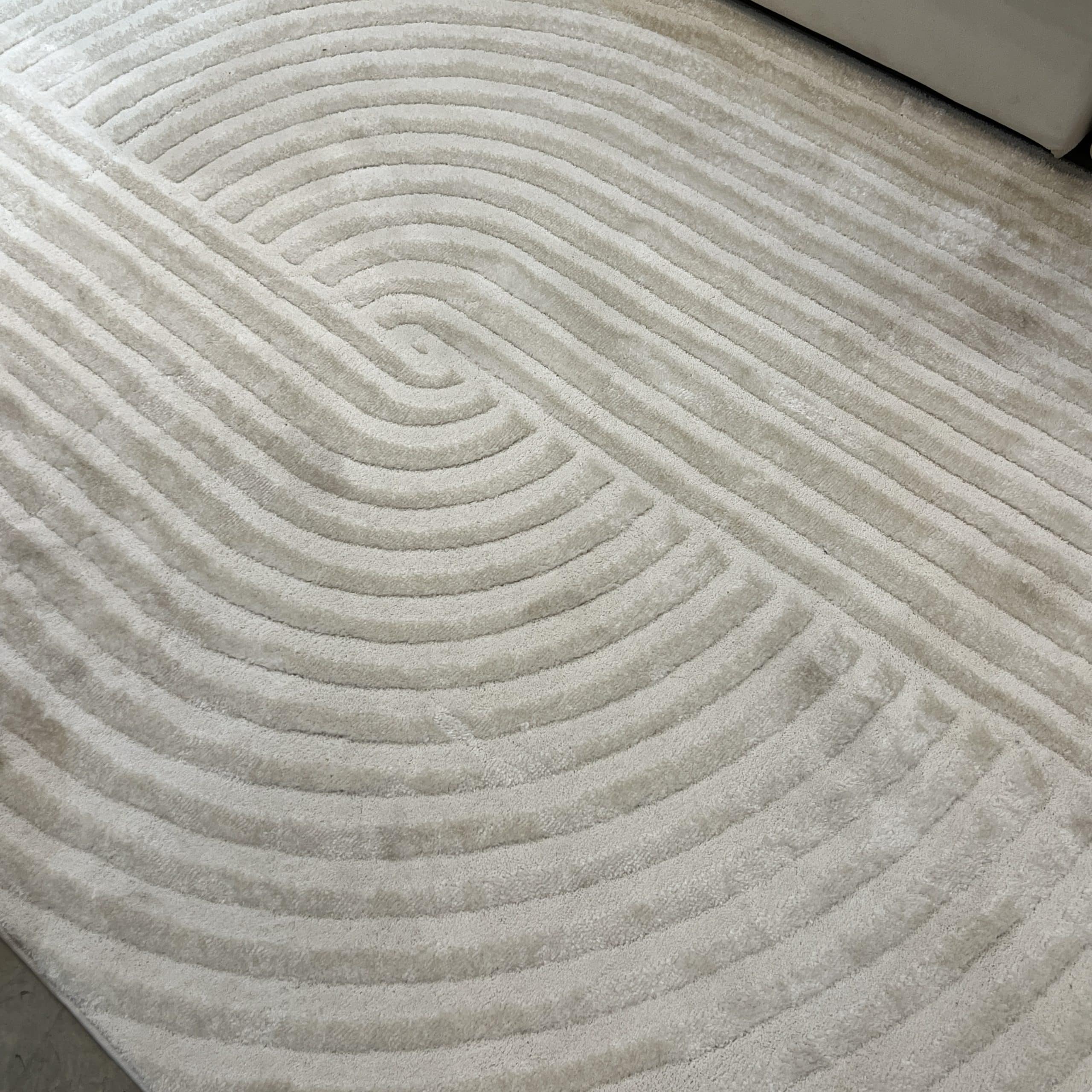 שטיח מעוצב שמנת דגם אורטל שטיח מעוצב שמנת דגם אורטל