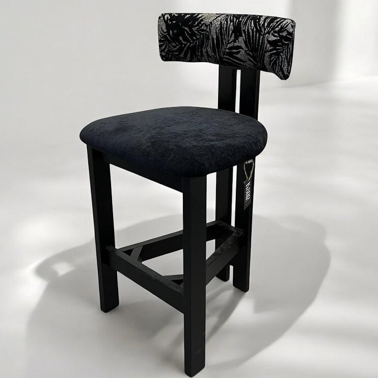 כסא בר מעוצב פאלם מושב אריג שחור גב רקמת עלים דגם סופיטל כסא בר מעוצב פאלם מושב אריג שחור גב רקמת עלים דגם סופיטל