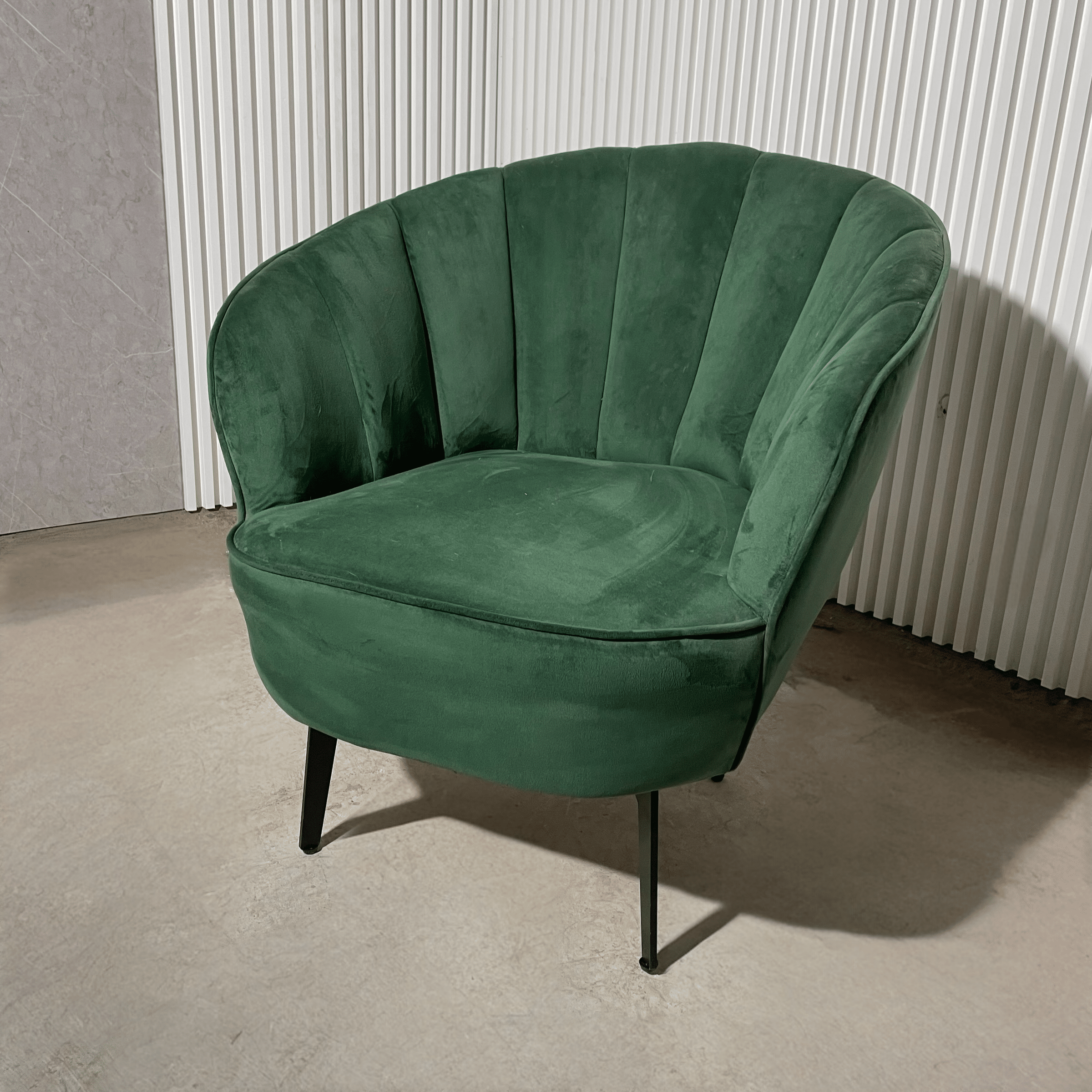 כורסא מעוצבת דגם צדף קטיפה ירוק - חיסול!