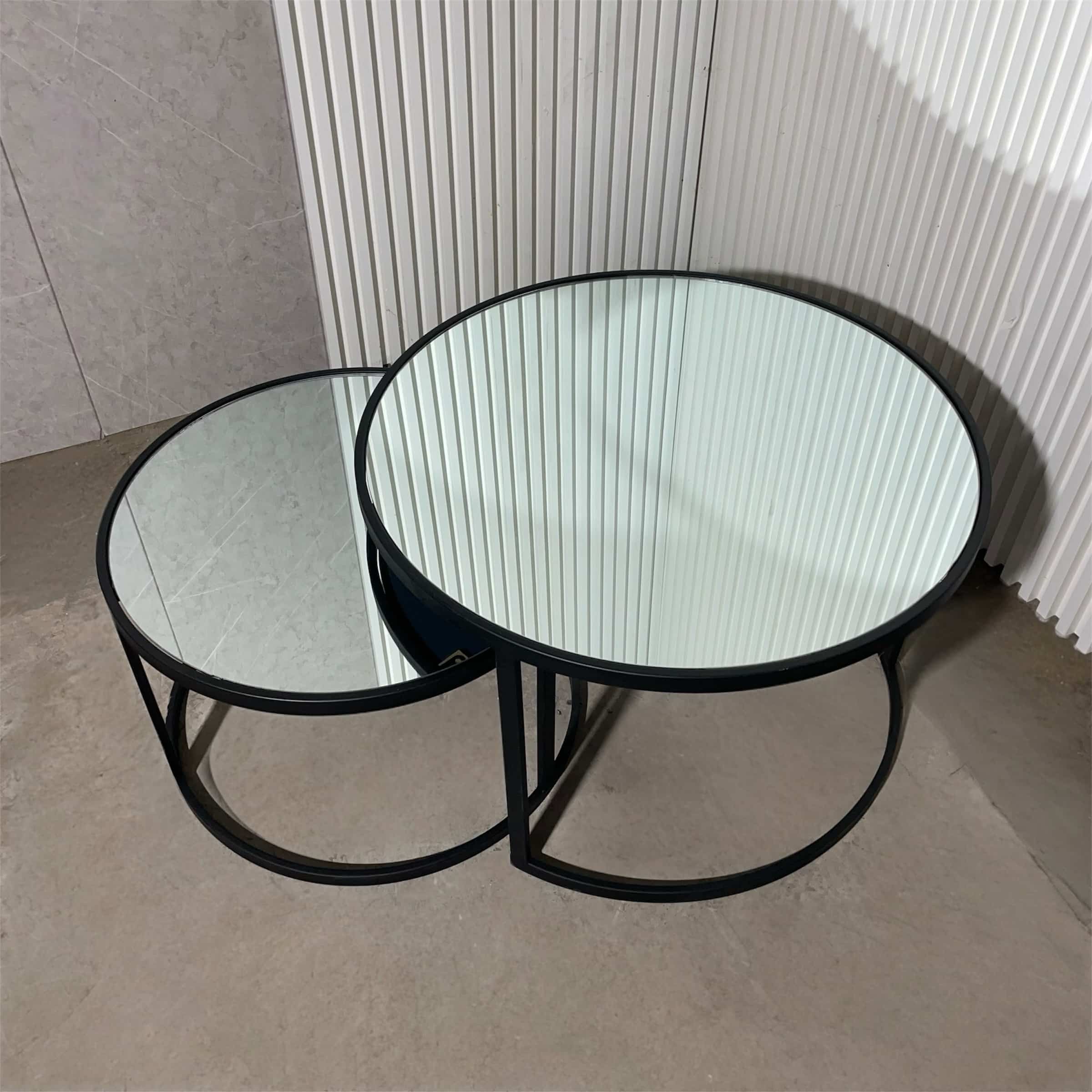 סט שולחנות טווין רגל שחורה טופ מראה - אחרונים בחיסול! סט שולחנות טווין רגל שחורה טופ מראה - אחרונים בחיסול!