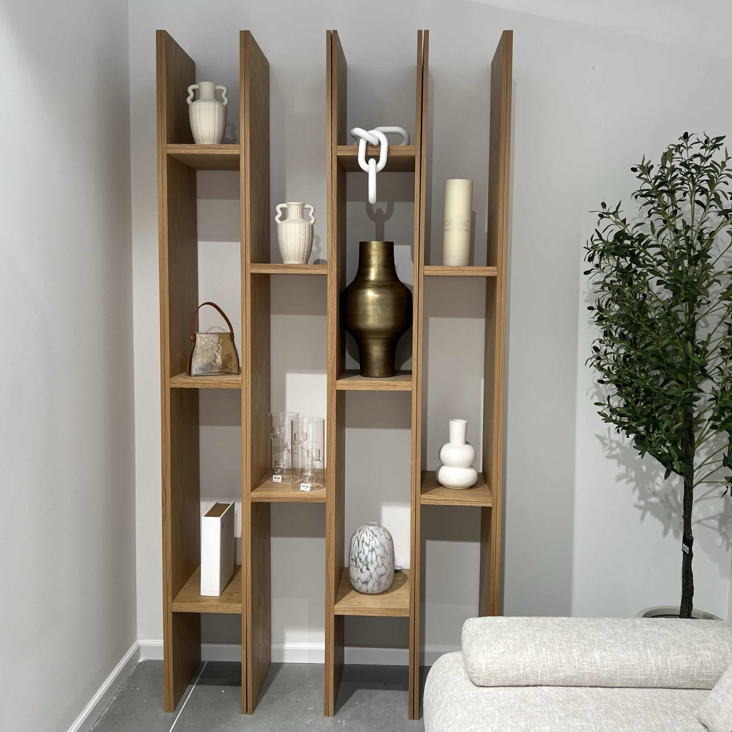 יחידת מדפים מעוצבת דגם נאיה בעיצוב אישי יחידת מדפים מעוצבת דגם נאיה בעיצוב אישי