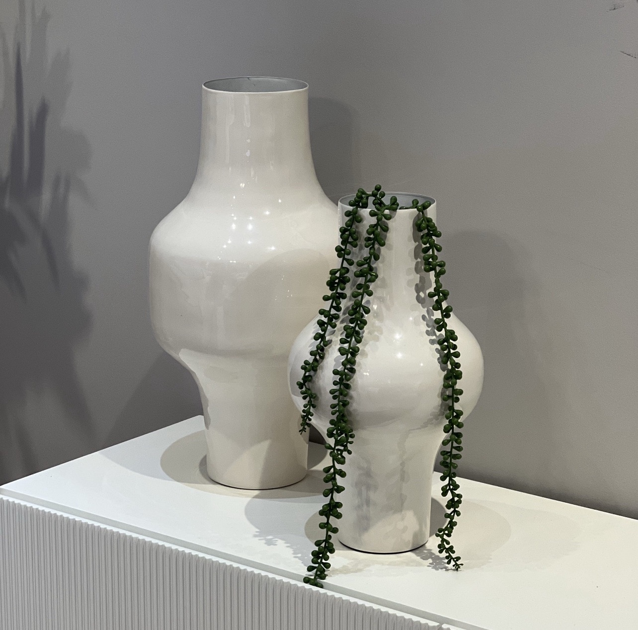 כד אולימפוס מעוצב לבן דגם ראבי כד אולימפוס מעוצב לבן דגם ראבי