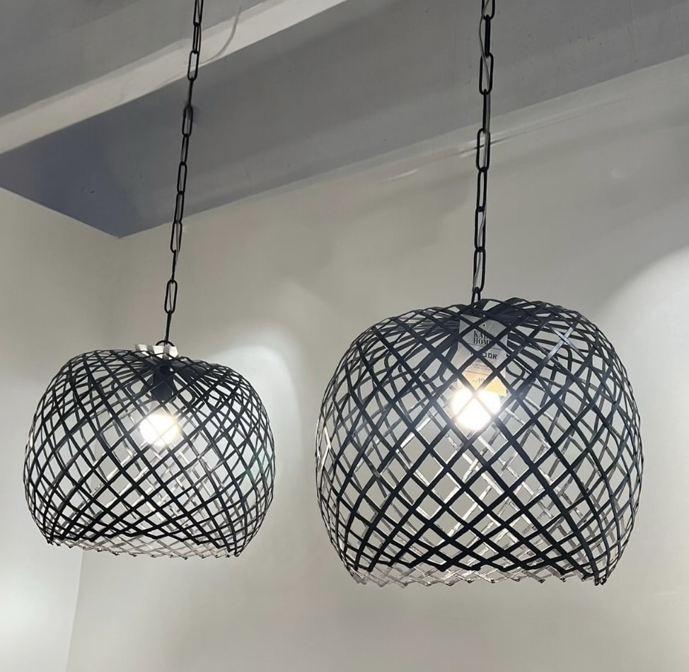 מנורה תליה מעוצבת דגם אמבסדור מנורה תליה מעוצבת דגם אמבסדור