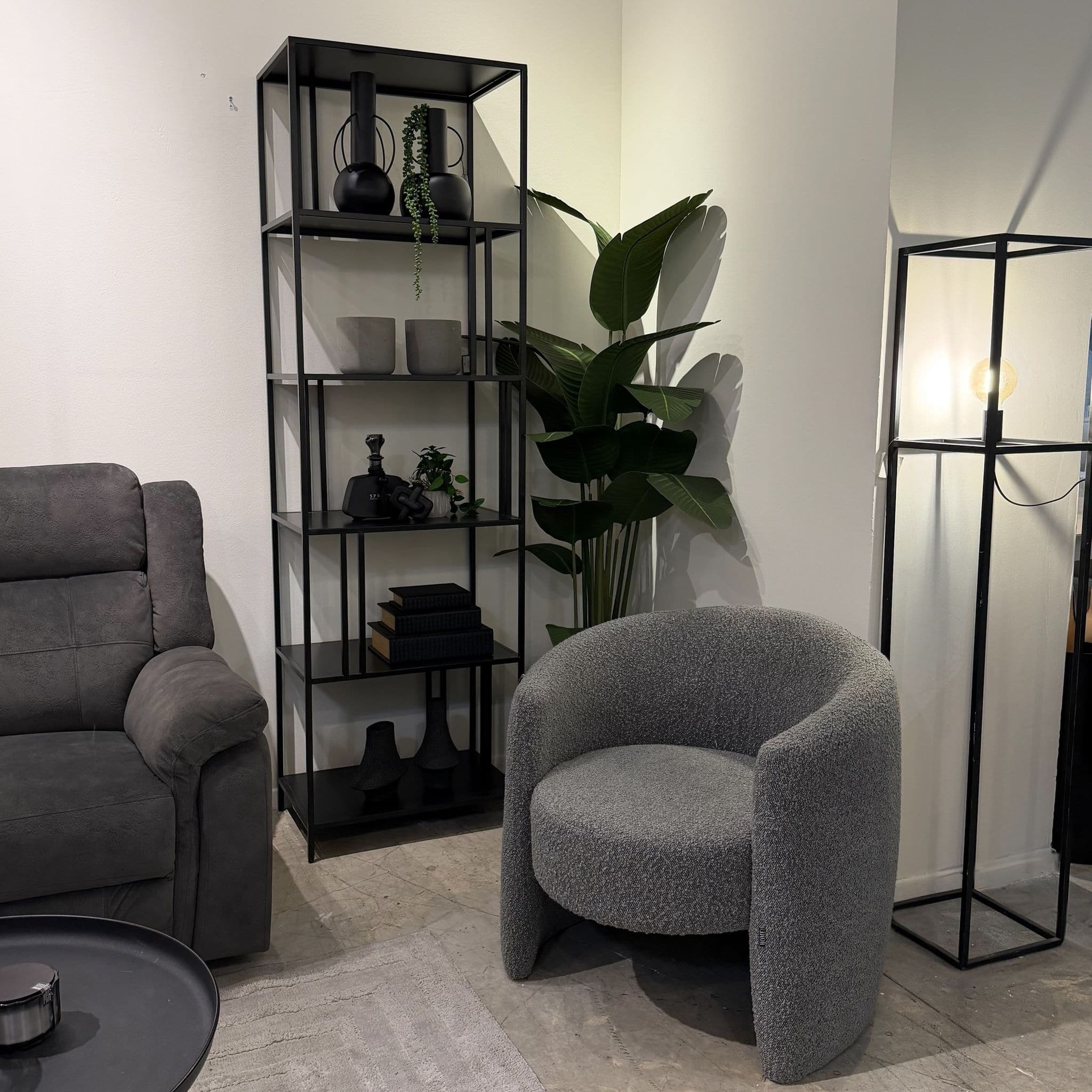 יחידת מדפים מעוצבת סידני צרה 60/40/200 מתכת שחורה דגם סופיטל