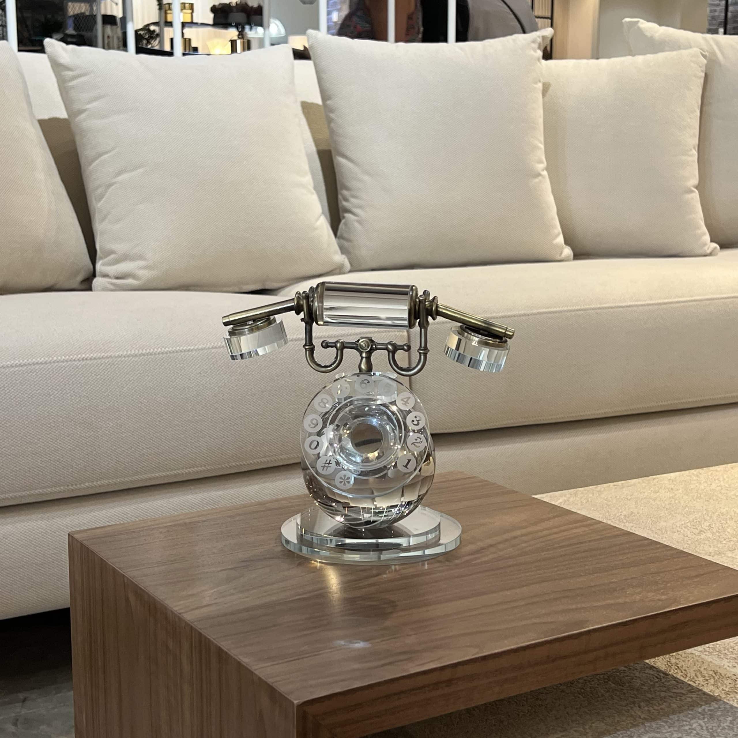 פסל טלפון יוקרתי ישן ניקל לבן דגם איקו פסל טלפון יוקרתי ישן ניקל לבן דגם איקו