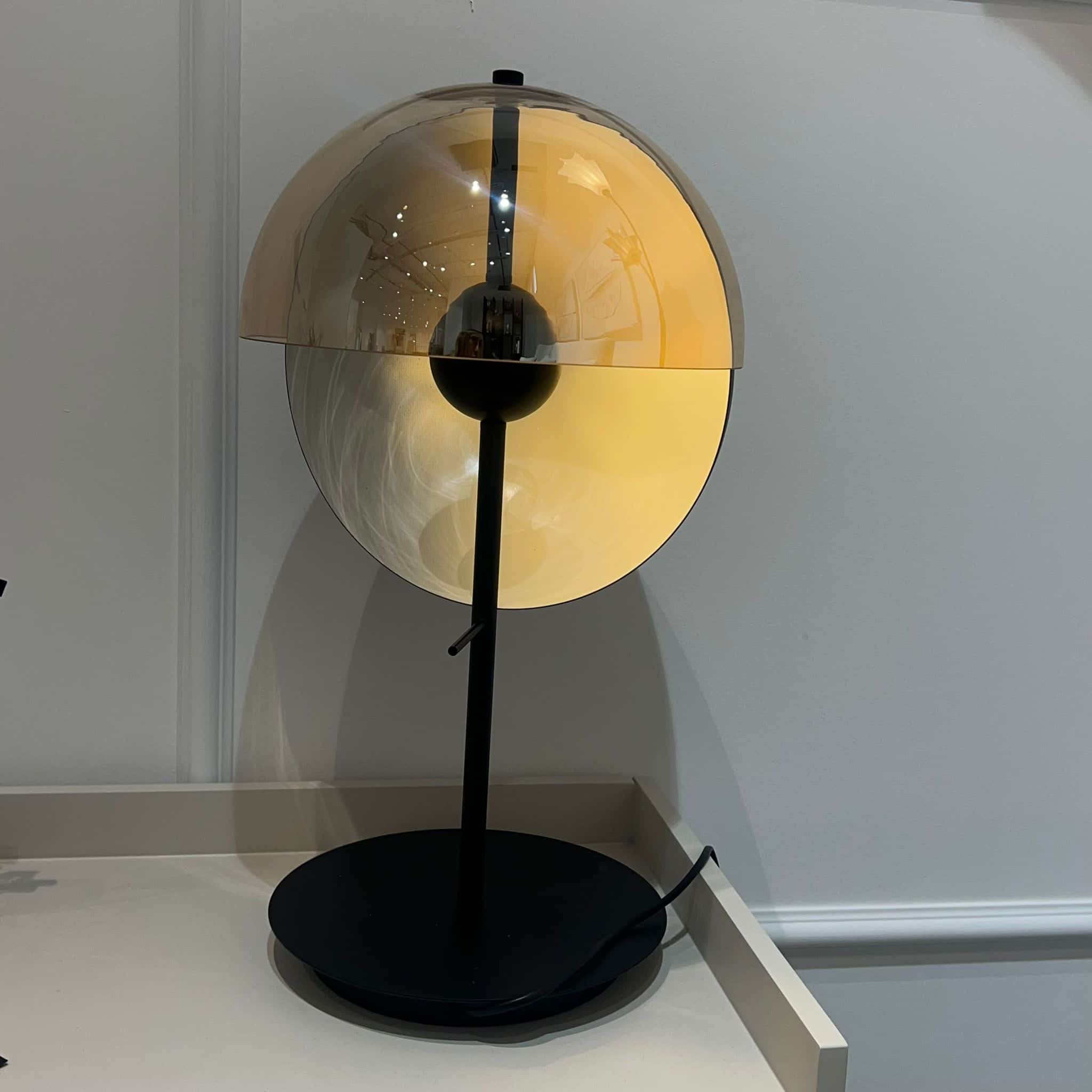 מנורה שולחן יוקרתית כובע זכוכית אפור דגם פלור מנורה שולחן יוקרתית כובע זכוכית אפור דגם פלור