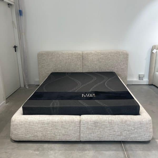 מיטה יוקרתית דגם לורי | עיצוב אישי