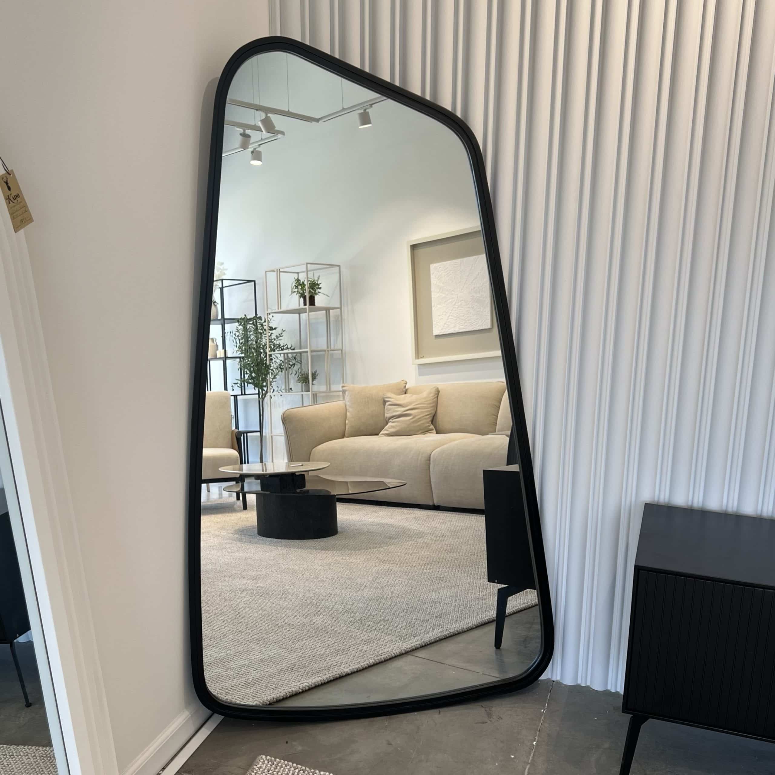 מראה יוקרתית אמורפית מסגרת שחורה דגם מור מראה יוקרתית אמורפית מסגרת שחורה דגם מור