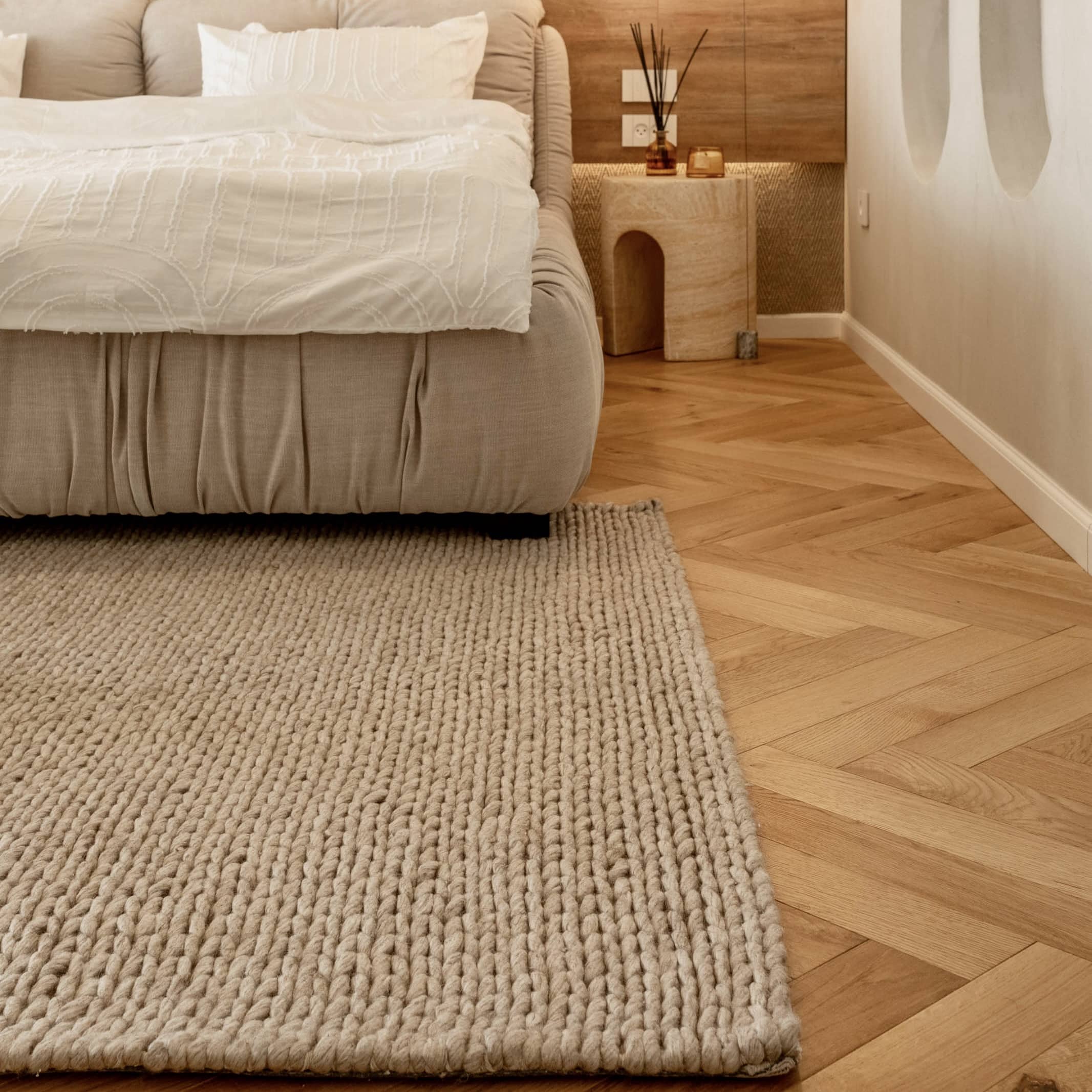 שטיח צמר מיוחד ויוקרתי דגם אואזיס גוון בז 3 בעבודת יד -מלאי מצומצם!