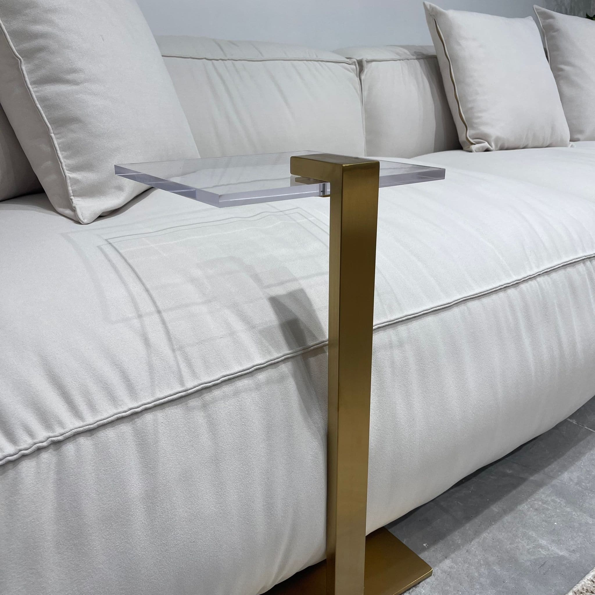 נשכן יוקרתי טופ אקריל רגל זהב מוברש דגם סופיטל נשכן יוקרתי טופ אקריל רגל זהב מוברש דגם סופיטל