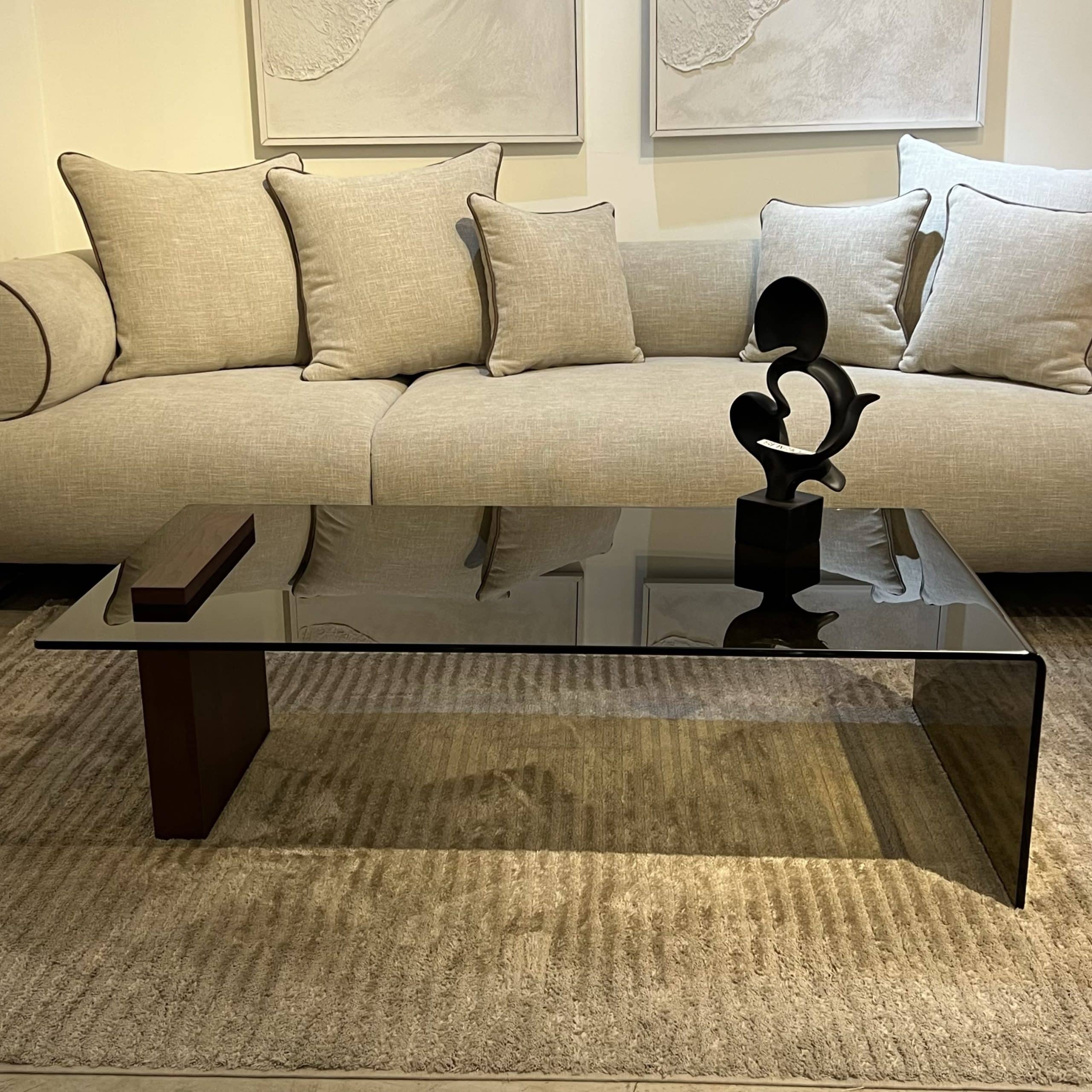 שולחן סלון מלבני זכוכית חומה מחוסמת רגל אגוז דגם פלור שולחן סלון מלבני זכוכית חומה מחוסמת רגל אגוז דגם פלור