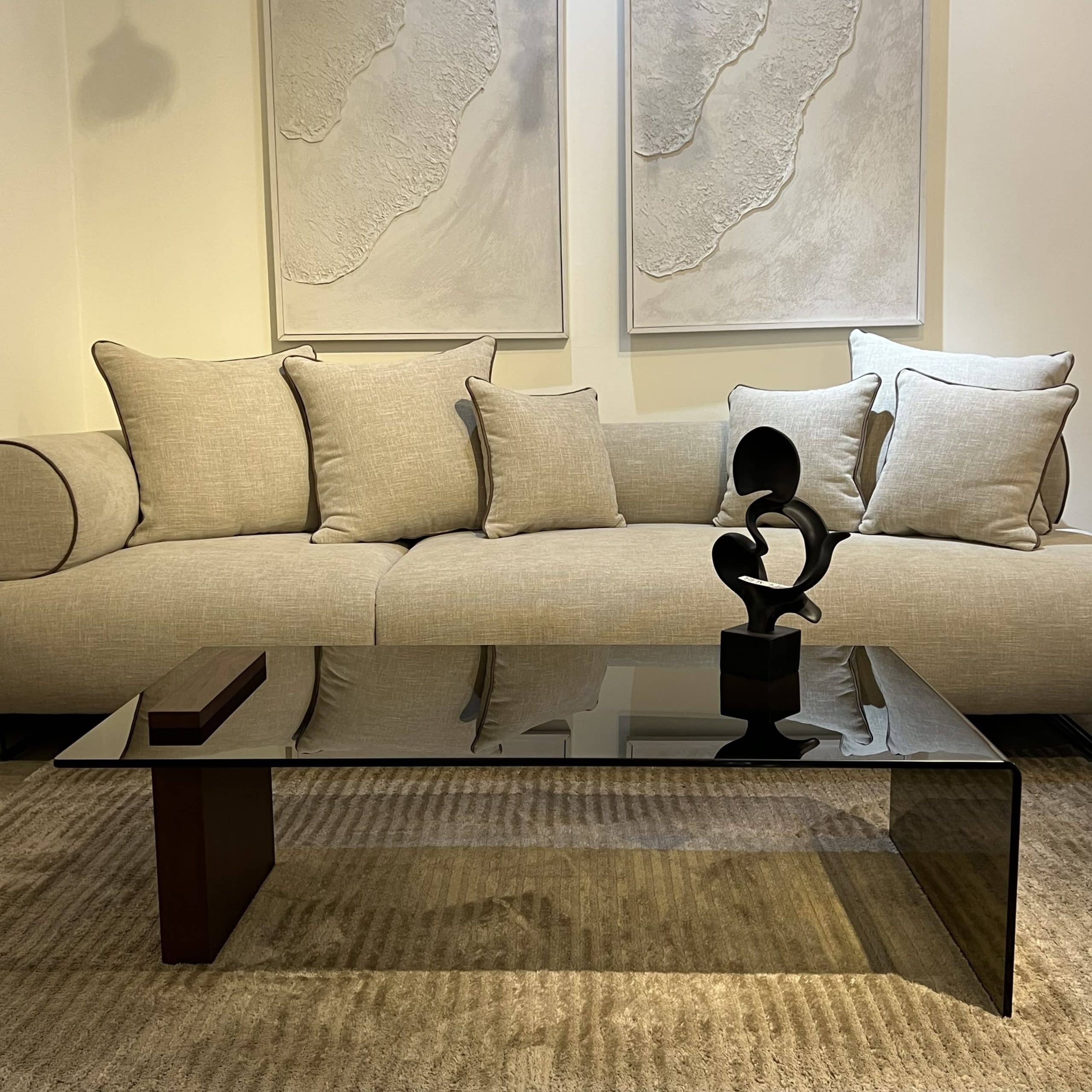 שולחן סלון מלבני זכוכית חומה מחוסמת רגל אגוז דגם פלור שולחן סלון מלבני זכוכית חומה מחוסמת רגל אגוז דגם פלור