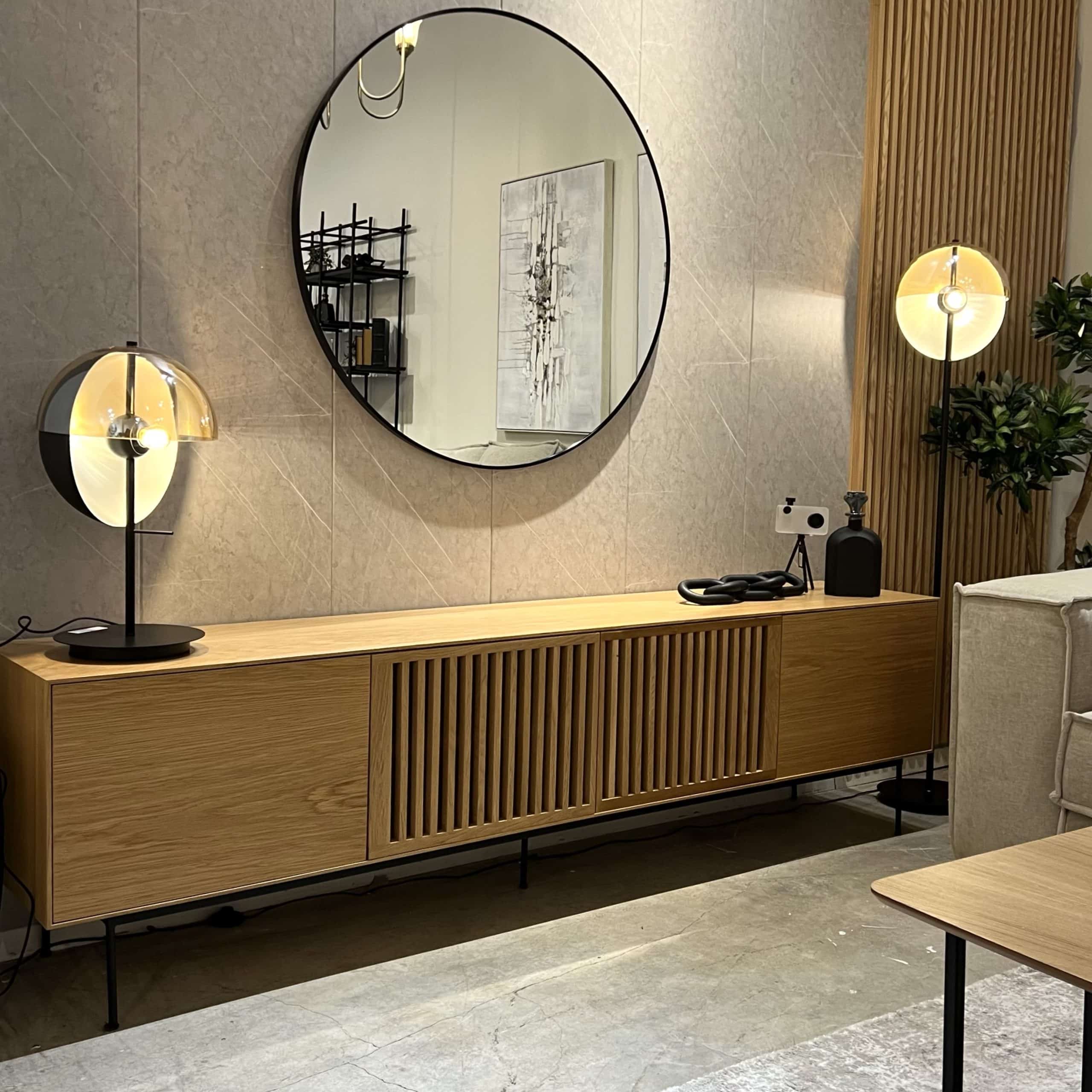 מזנון מעוצב דגם סוליס - עיצוב אישי (גודל עד 240, גוון לבחירה ממניפות טמבור ונירלט) מזנון מעוצב דגם סוליס - עיצוב אישי (גודל עד 240, גוון לבחירה ממניפות טמבור ונירלט)