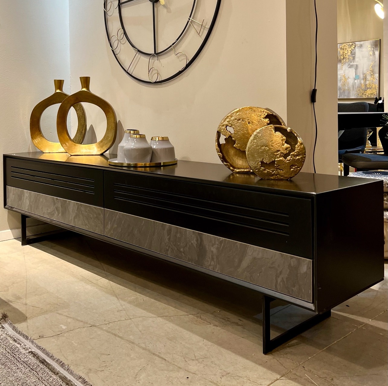 מזנון מעוצב דגם רומא - עיצוב אישי (גודל עד 240, גוון לבחירה ממניפות טמבור ונירלט) מזנון מעוצב דגם רומא - עיצוב אישי (גודל עד 240, גוון לבחירה ממניפות טמבור ונירלט)