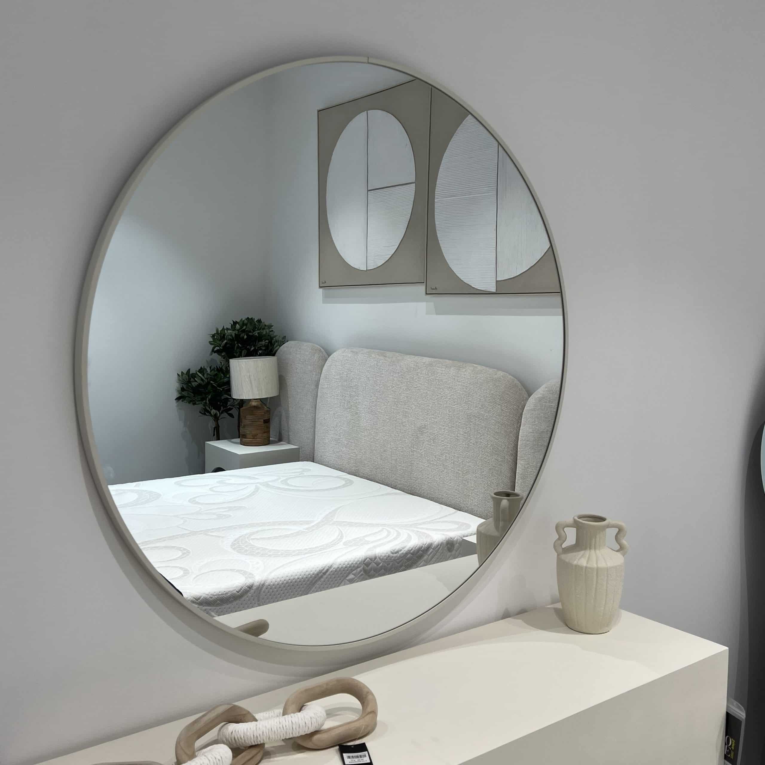 מראה עגולה מסגרת לבנה קוטר 100 דגם איקו מראה עגולה מסגרת לבנה קוטר 100 דגם איקו