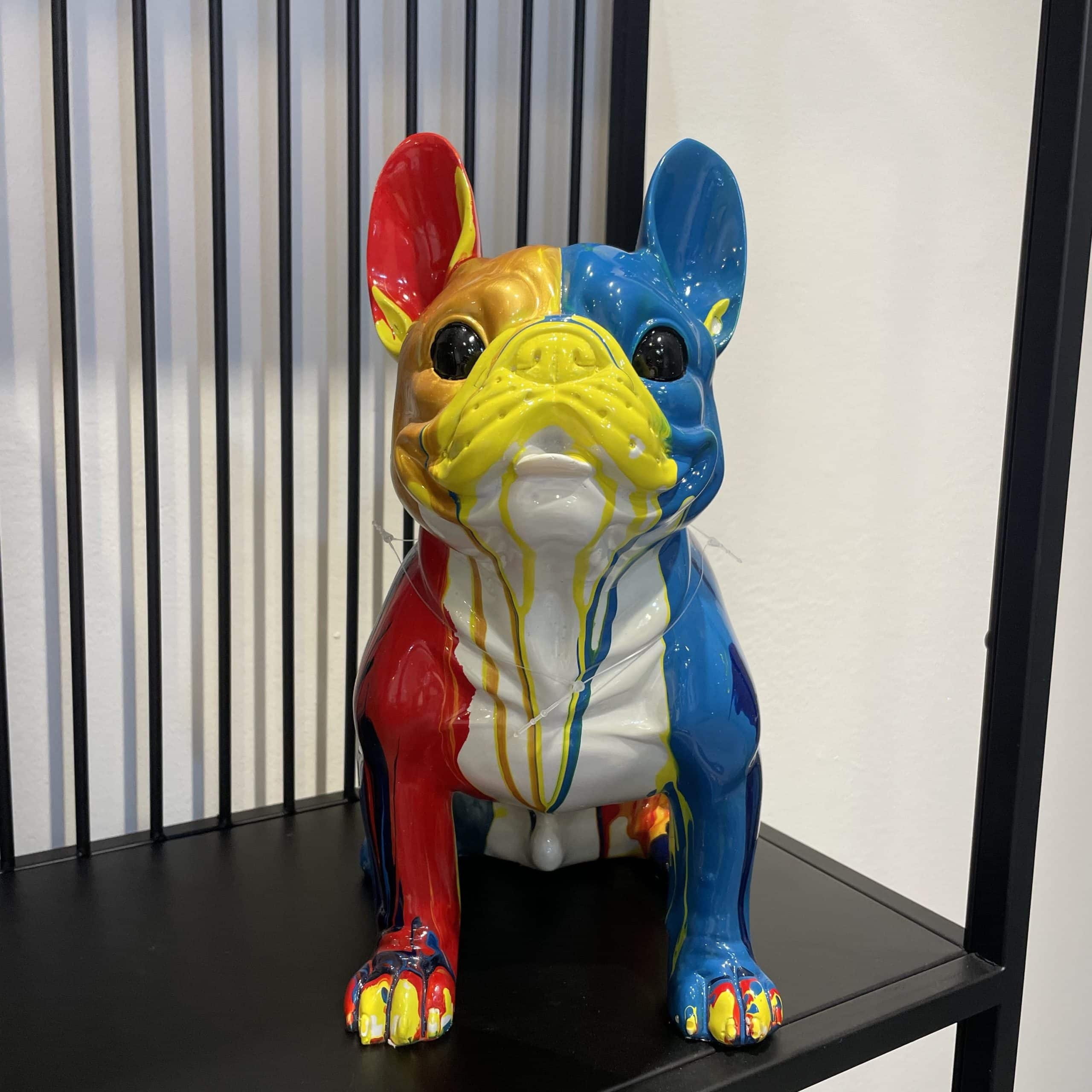 פסל כלב בולדוג צבעוני דגם איקו פסל כלב בולדוג צבעוני דגם איקו