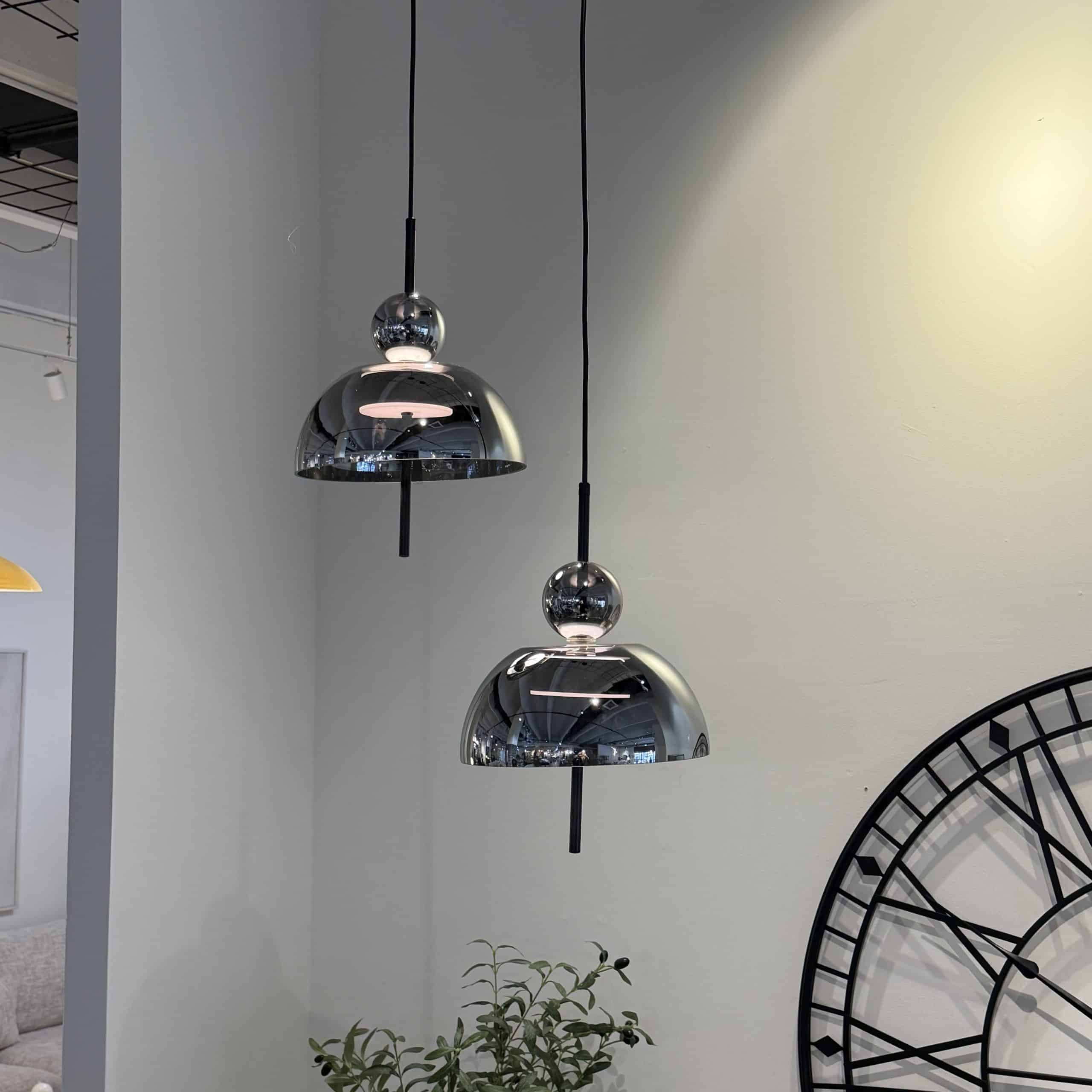 מנורת תליה זכוכית כובע בול אפור 25/29 דגם פלור מנורת תליה זכוכית כובע בול אפור 25/29 דגם פלור