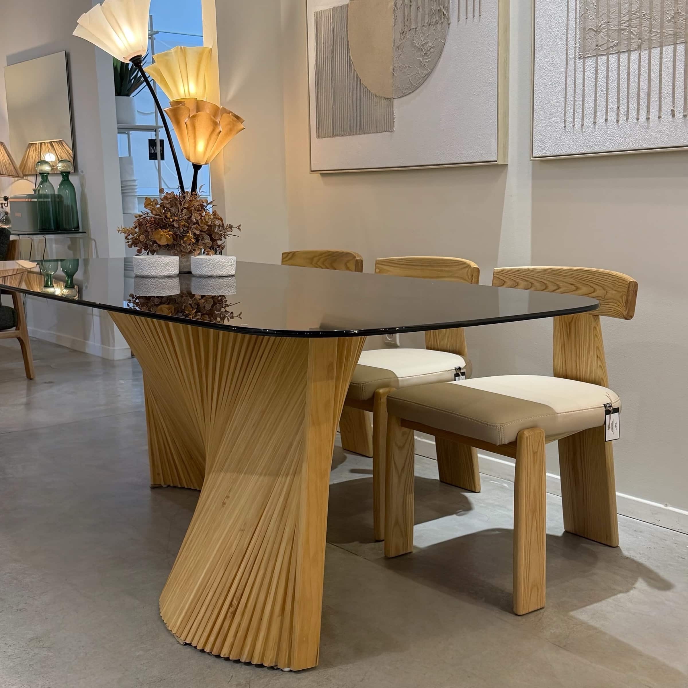 שולחן פינת אוכל צארלס זכוכית מלבנית פינות מעוגלות רגל אמורפית חריצים אלון דגם סופיטל שולחן פינת אוכל צארלס זכוכית מלבנית פינות מעוגלות רגל אמורפית חריצים אלון דגם סופיטל