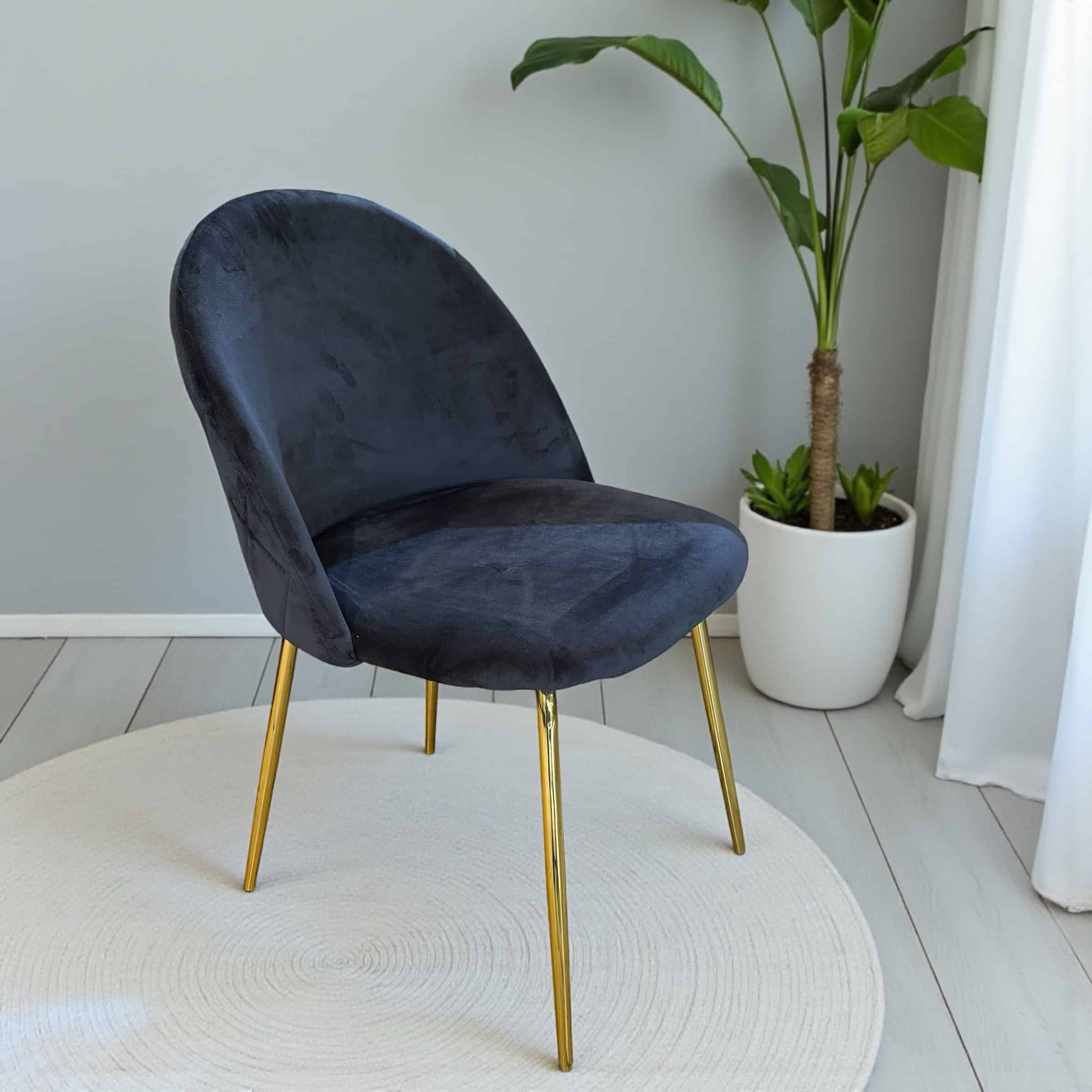 כסא מעוצב טיבולי קטיפה שחור רגל זהב - חיסול מלאי!