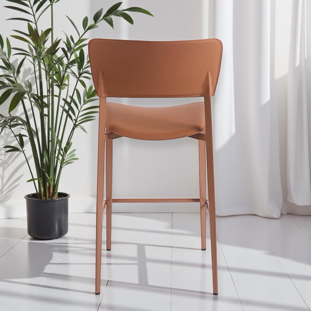 כיסא בר דמוי עור מינימליסטי חום כאמל דגם לין!!