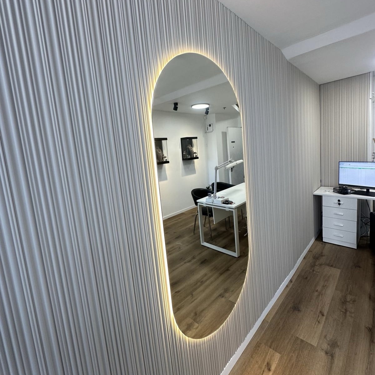 חיפוי קיר דגם ״פאלאס״ גוון בז׳ סהרה 15/290