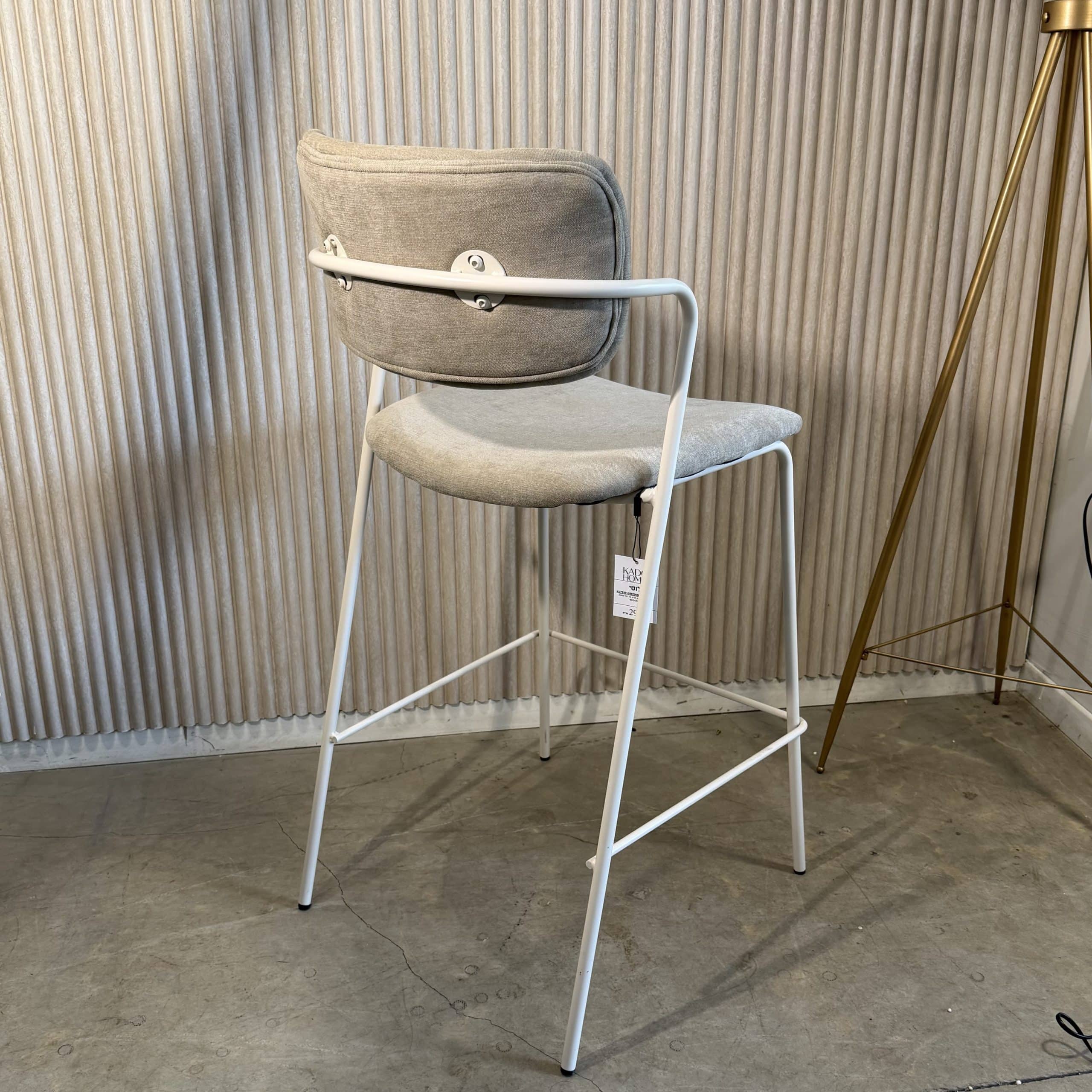 כיסא בר מעוצב לוסיאן אריג בז רגל שמנת דגם לוסי - SALE